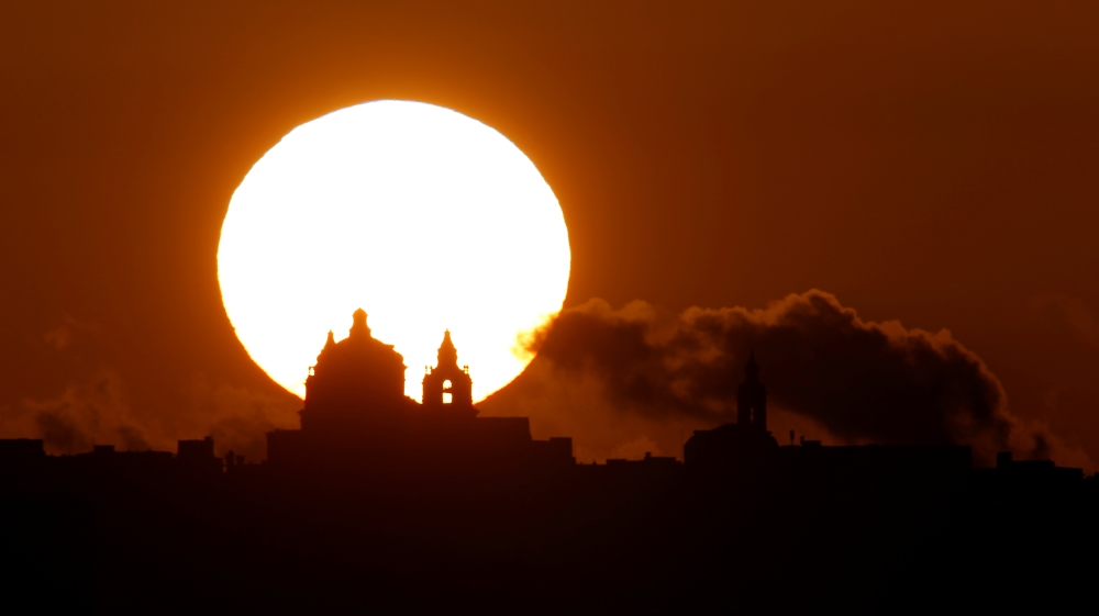 Setting sun, Malta