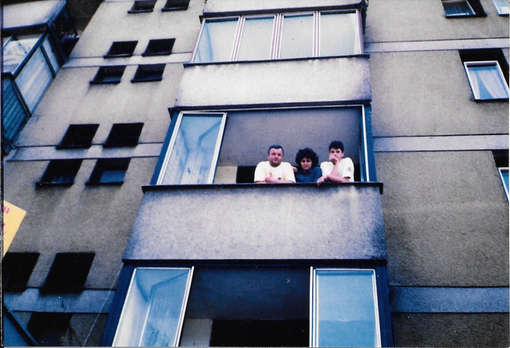 From left, Tyra’s grandpa, grandma and father in their apartment in Sarajevo [Photo courtesy of Tyra Bosnic]