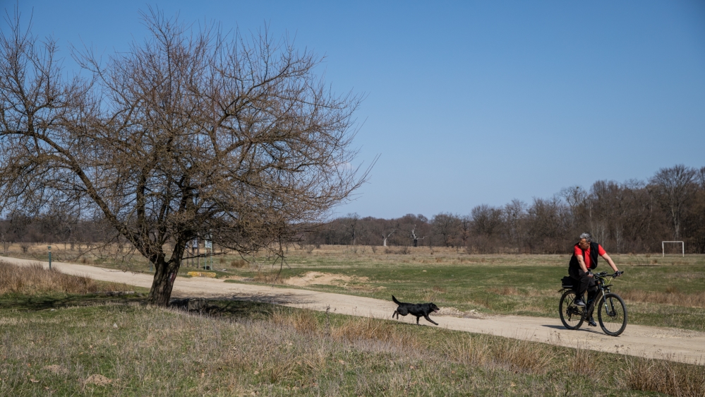 Documenting Romanians daily life under Covid-19 from a motorhome [Ioana Moldovan/Al Jazeera]