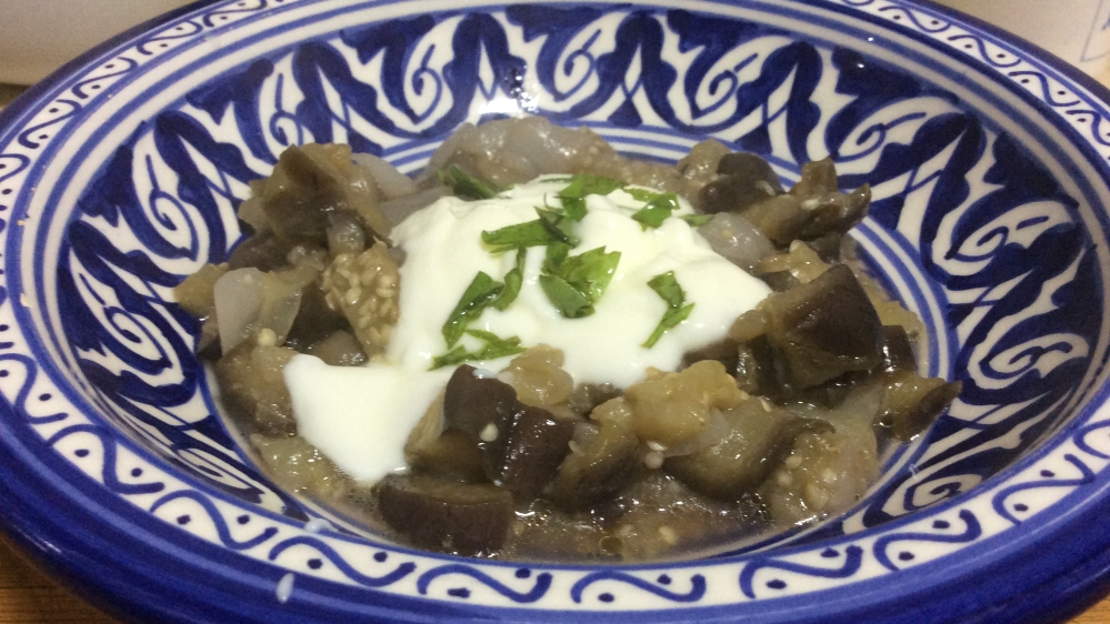 Medieval Arabic Cookbooks /  Marcia Lynx Qualey