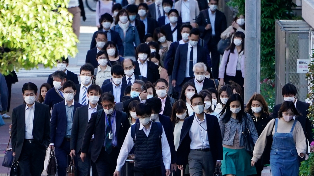 Japanese Prime Minister Shinzo Abe has extended the country’s state of emergency until the end of May