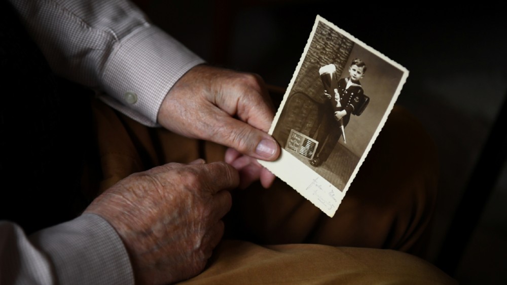 Remembering WW2 - reuters