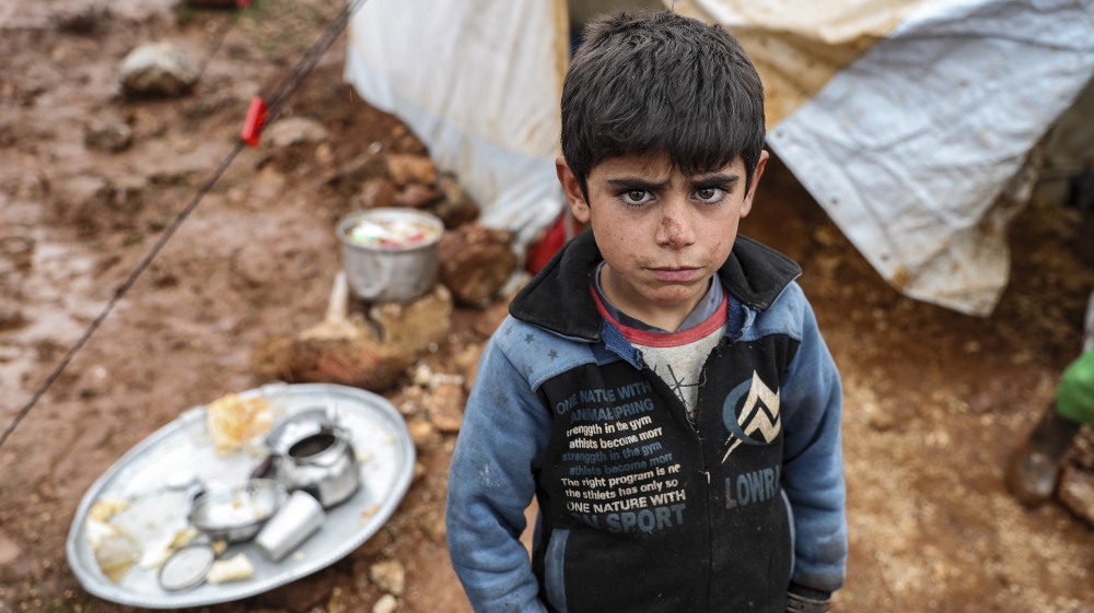 Displaced Syrian civilians struggle to live in Idlib