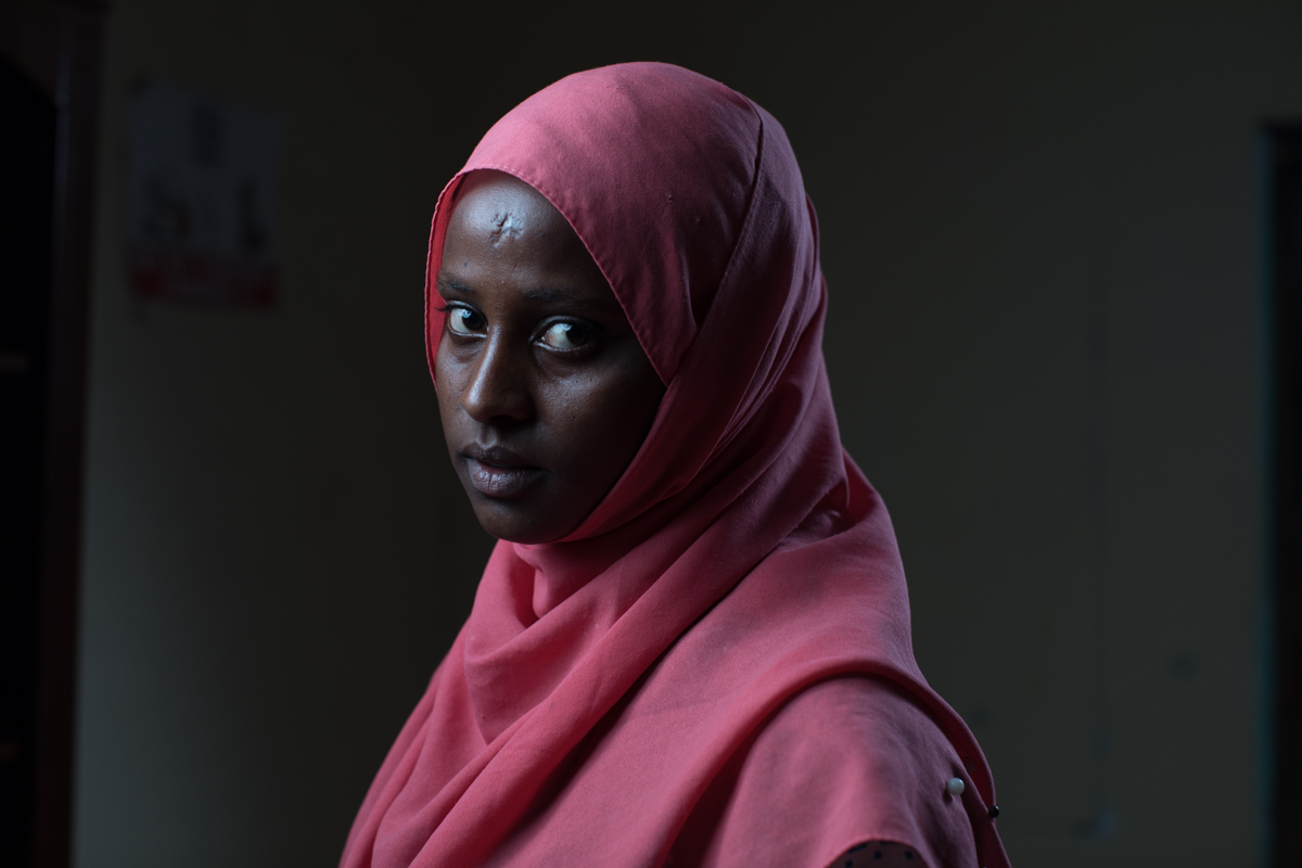 Zainaba, an 18-year-old Ethiopian,came to Somalia planning to cross to Yemen and then Saudi Arabia. She was stranded along the journey and, after reaching Bosasso, decided to seek IOM’s help to return