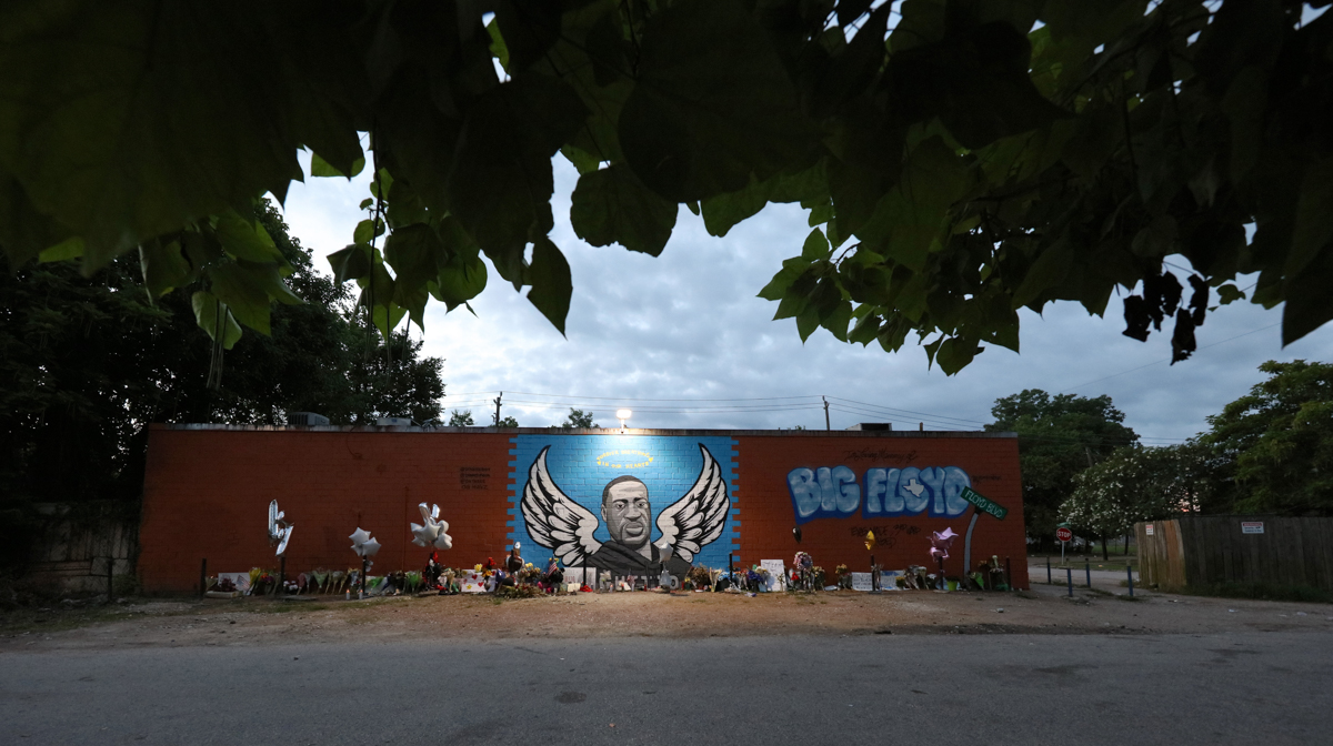 epa08472778 General view of a mural of George Floyd in Houston, Texas, USA, 08 June 2020. A bystander''s video posted online on 25 May, appeared to show George Floyd, 46, pleading with arresting office