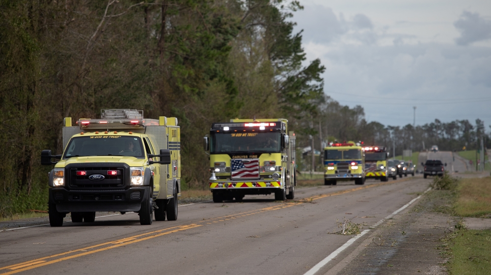 Emergency personnel arrive to survey the aftermath of Hurricane Laura in Sulphur, Louisiana, U.S., August 27, 2020. REUTERS/Adrees Latif