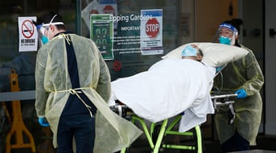 epaselect epa08569921 A resident of the Epping Gardens Aged Care Facility is taken away in an ambulance in Epping, outskirts of Melbourne, Australia, 28 July 2020. More deaths with COVID-19 are expect