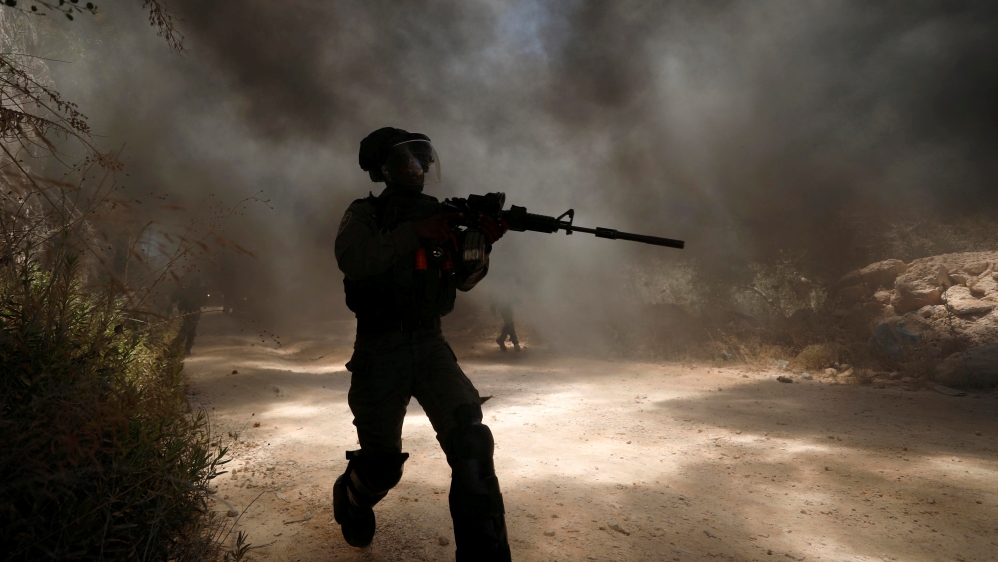 Palestinians protest against Jewish settlements