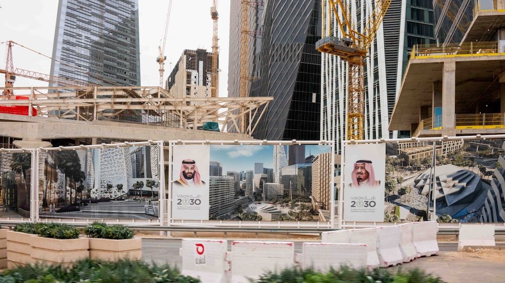 Saudi squeezes Aramco