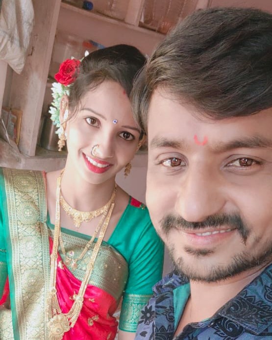 Pooja, left, and Umesh Gunjal had tens of thousands of followers between them [Courtesy of Umesh Gunjal]