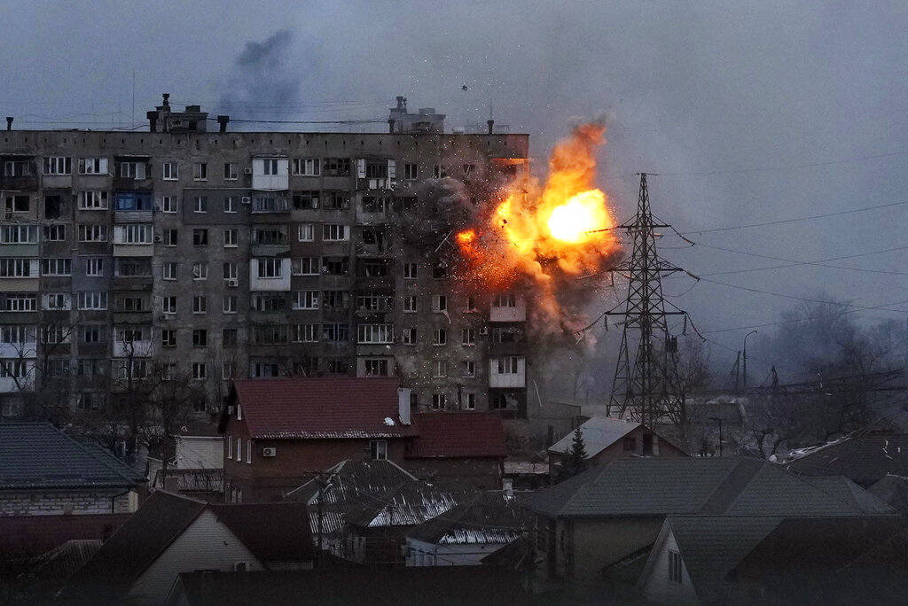 Explosion in an apartment building in Mariupol