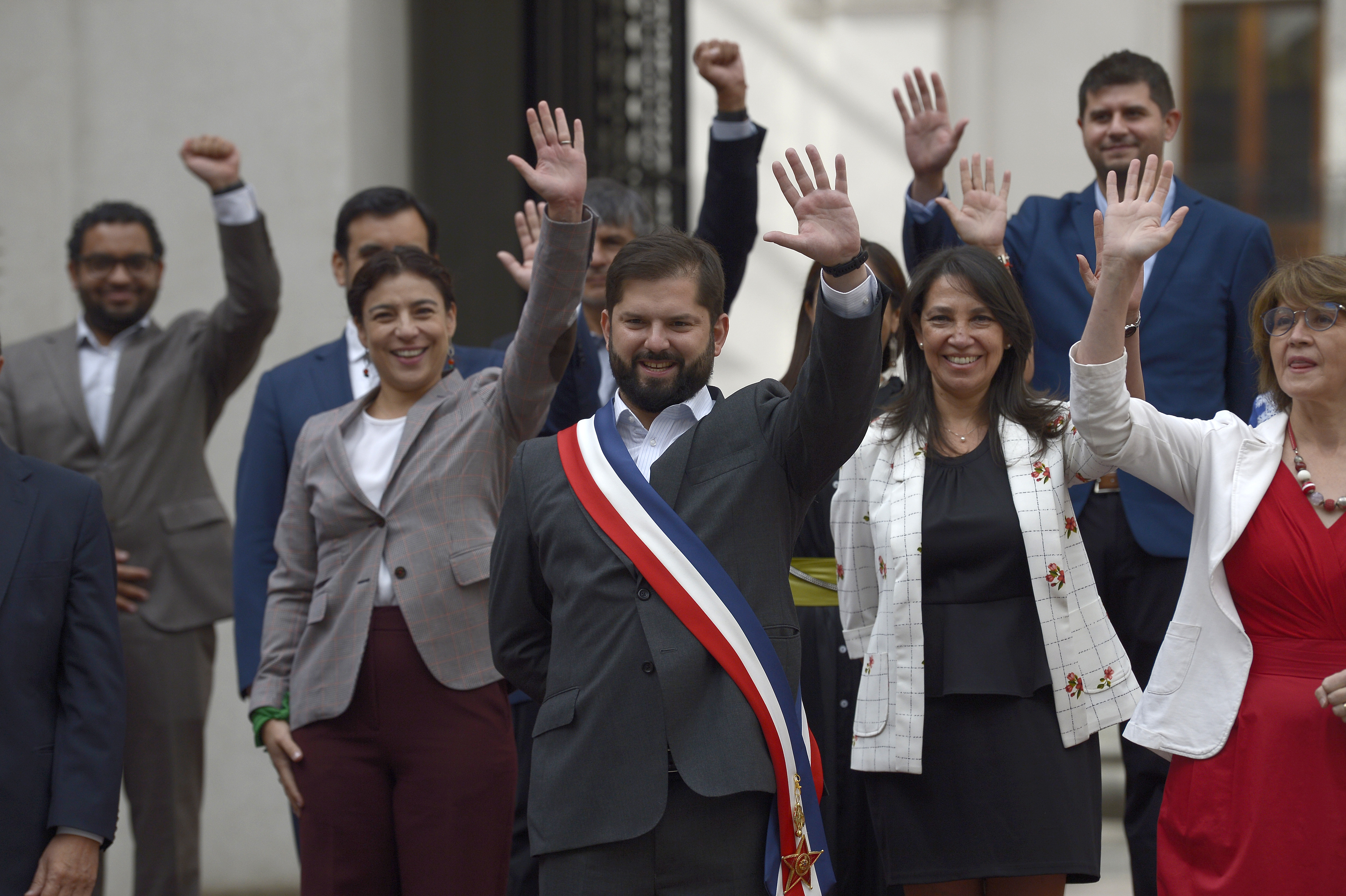 Gabriel Boric, president of Chile, poses with his ministers.