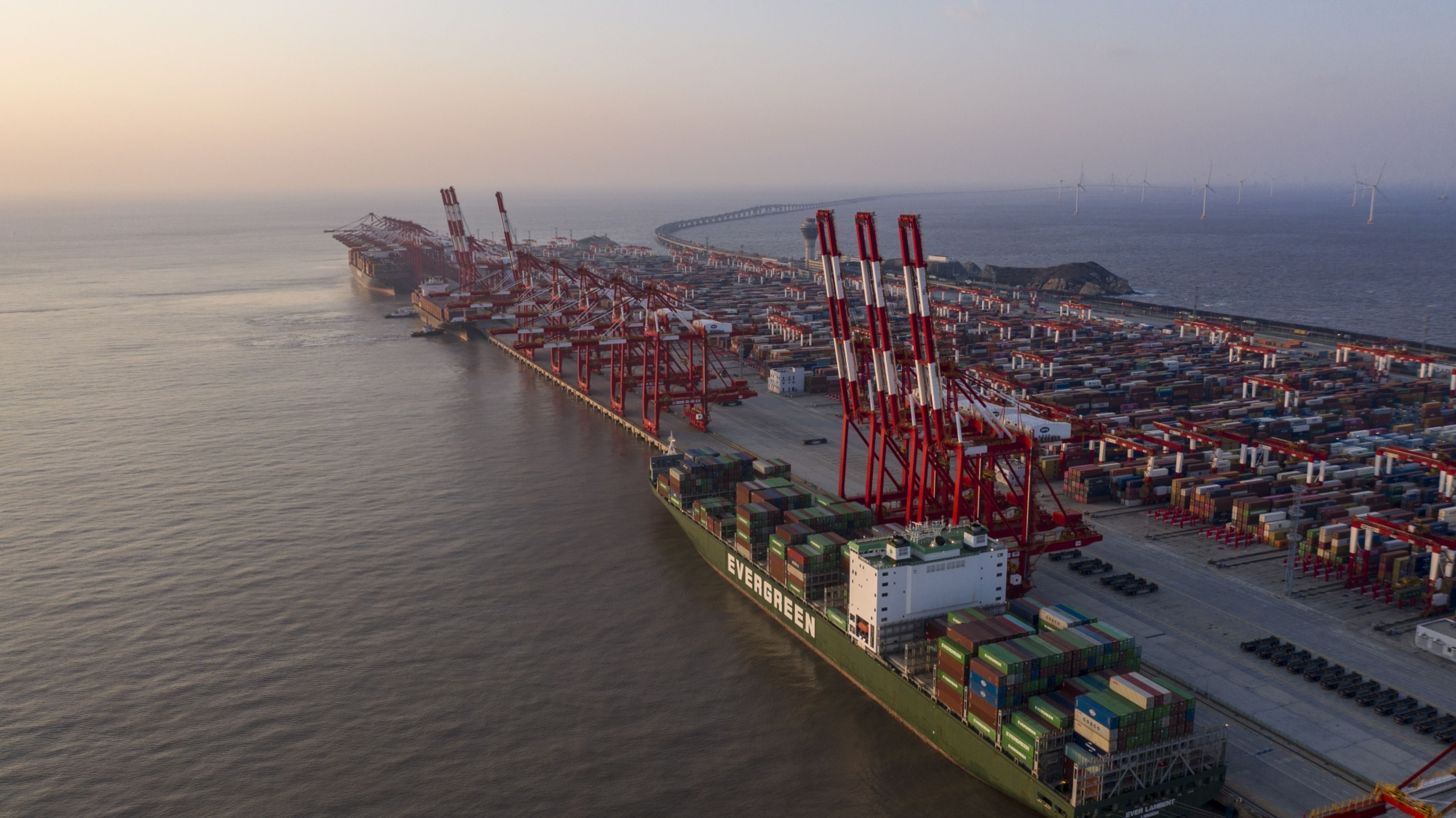 Shanghai port