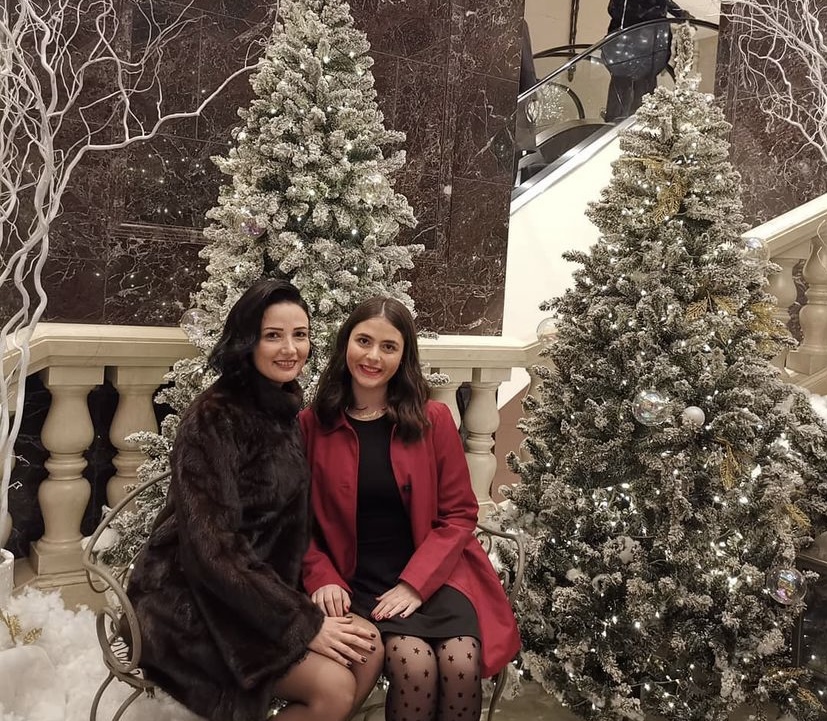 Ariana Papazian with her mother, Delia, who was killed in the August 4, 2020 Beirut blast, courtesy of Ariana Papazian [Al Jazeera]