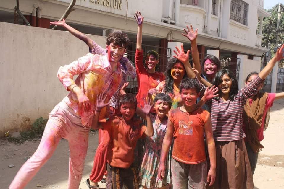 Hugo celebrating Holi with friends in India [Courtesy of Hugo Dumas]