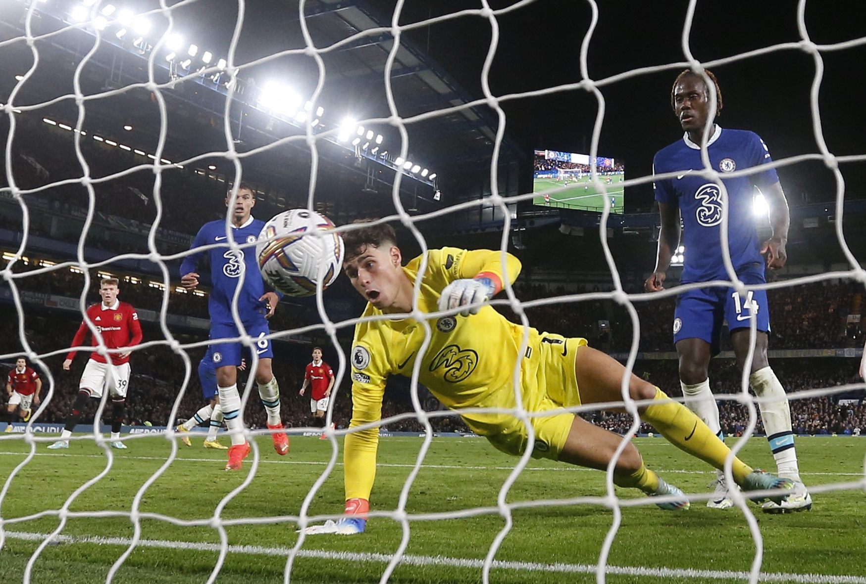 Casemiro scores Man Utd