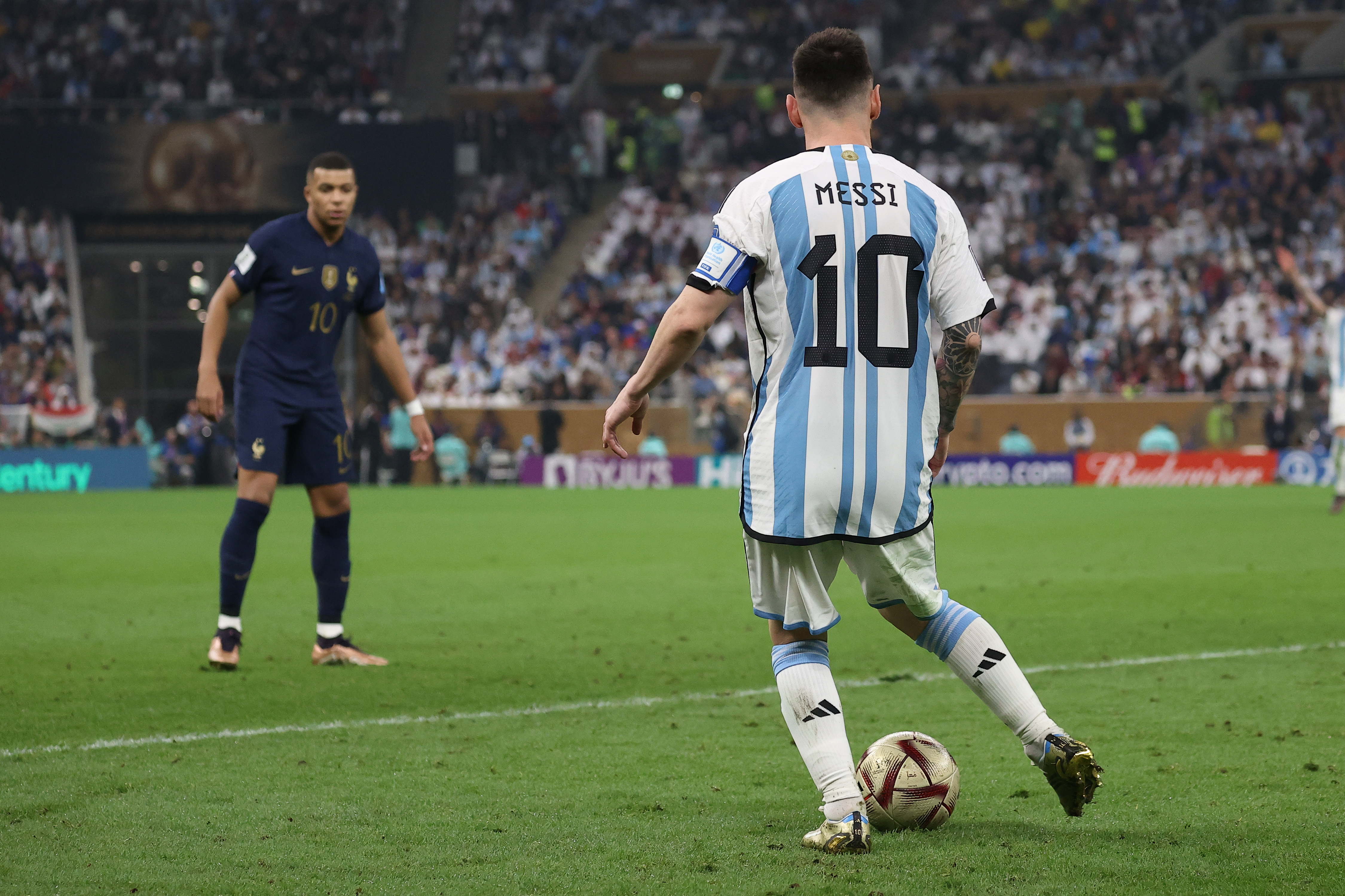 Lionel Messi #10 and Kylian Mbappe #10