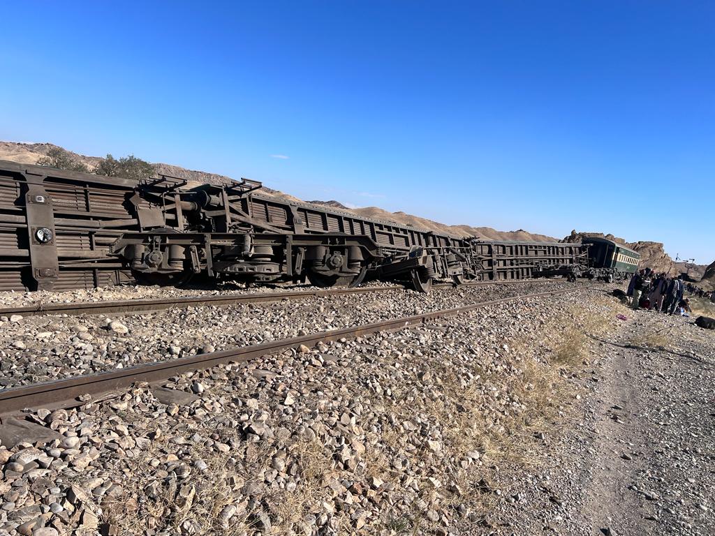derailed train