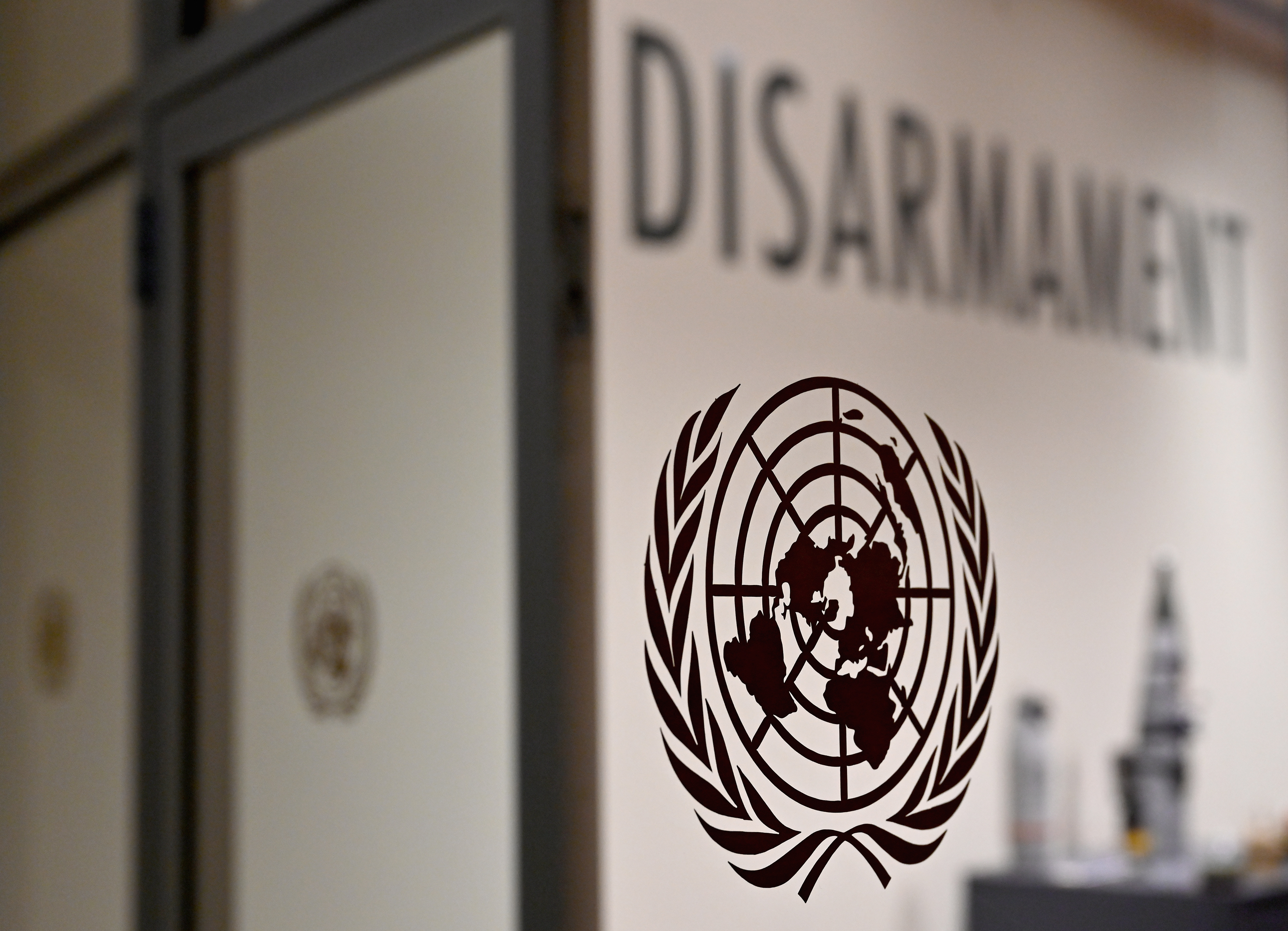 View of the United Nations logo as the 2022 Review Conference of the Parties to the Treaty on the Non-Proliferation of Nuclear Weapons takes place at the United Nations in New York City on August 1, 2022. (Photo by ANGELA WEISS / AFP)