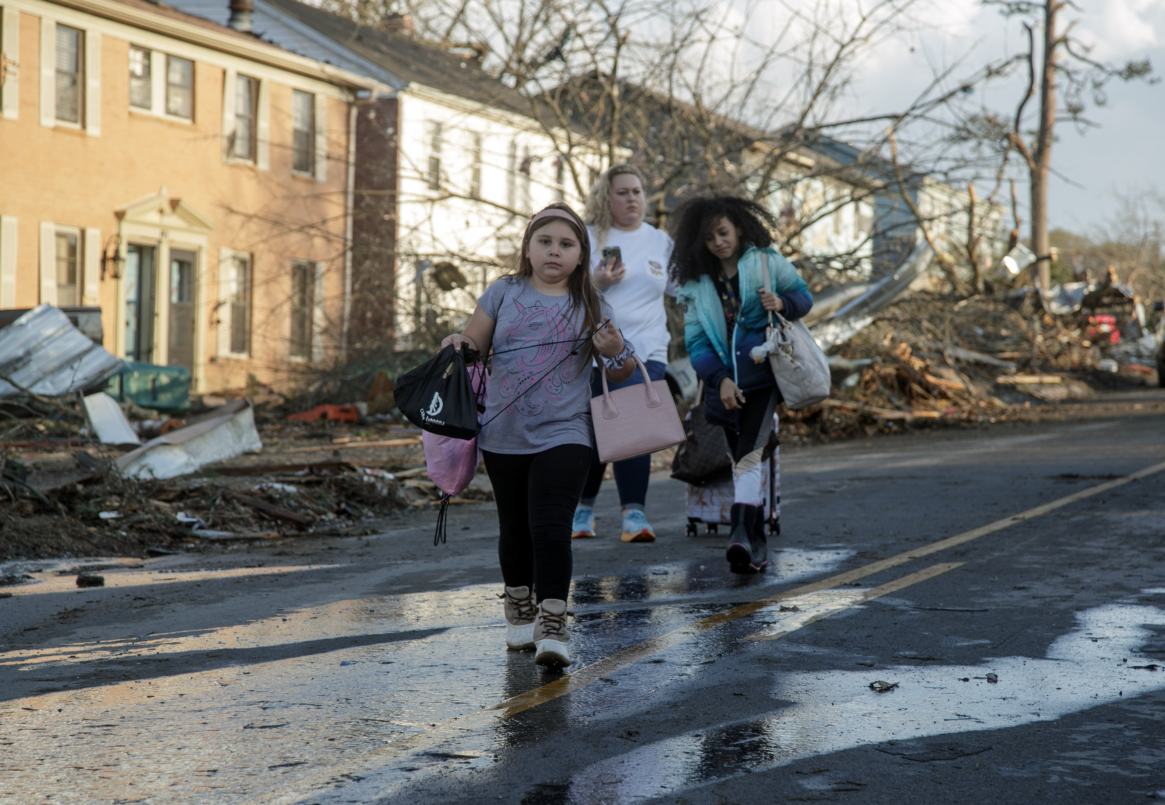 Residents evacuate