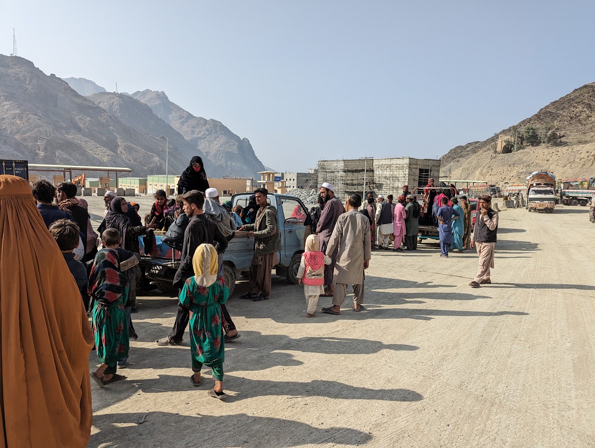 Afghan refugees arriving at the Torkham Border crossing-1699011483
