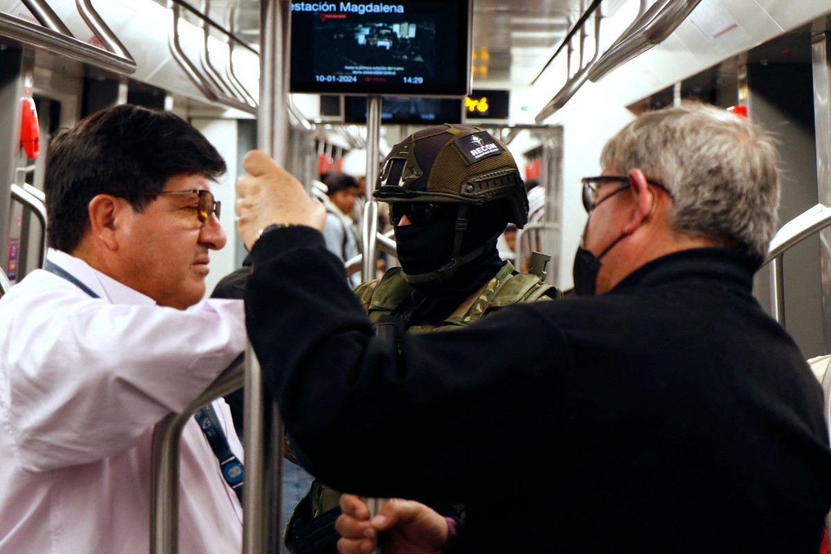 Ecuador 'in state of war' against cartel terror campaign