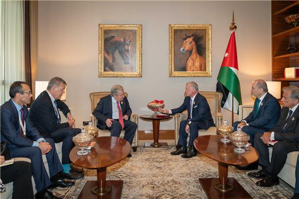 Jordanian King Abdullah II meets United Nations Secretary-General Antonio Guterres within the 33rd Arab League Summit in Manama, Bahrain on May 16, 2024 [Anadolu/Royal Hashemite Court/ Handout]
