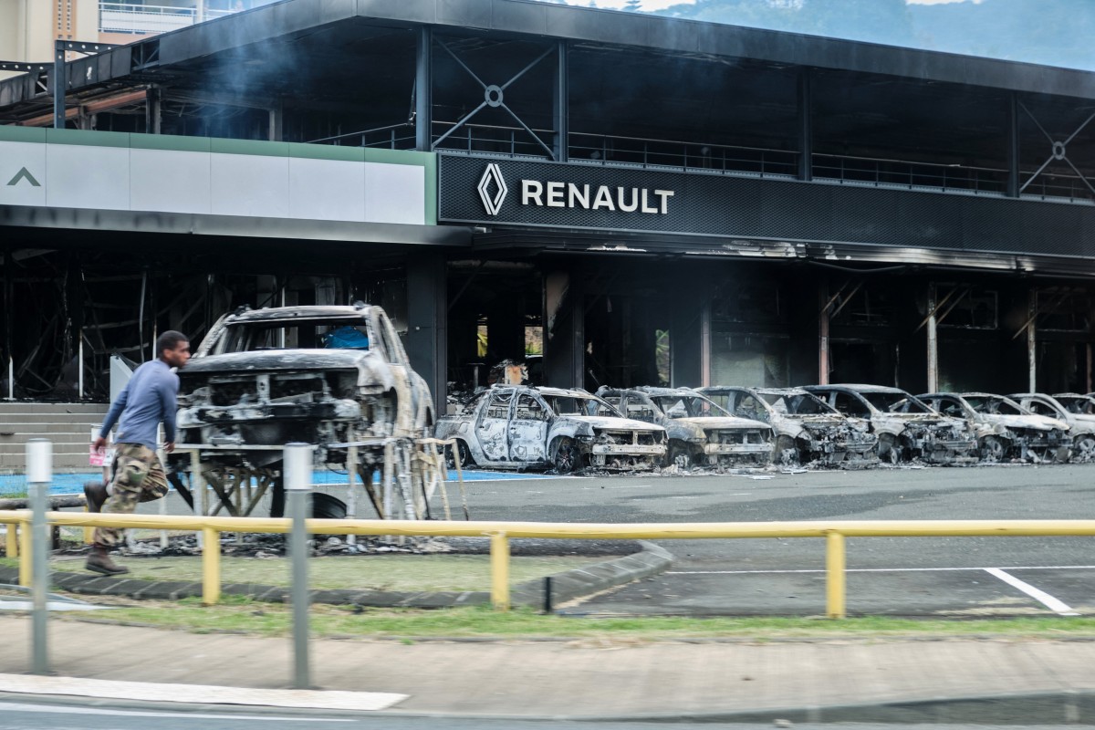 Unrest wracks French-ruled Pacific island of New Caledonia