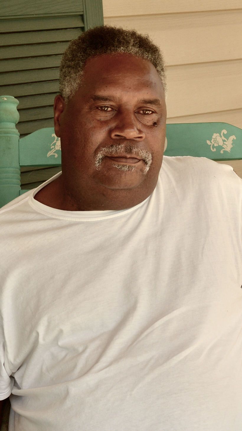Dwayne Reed suffers from arthritis and hypertension [Elizabeth DeRamus/Al Jazeera]