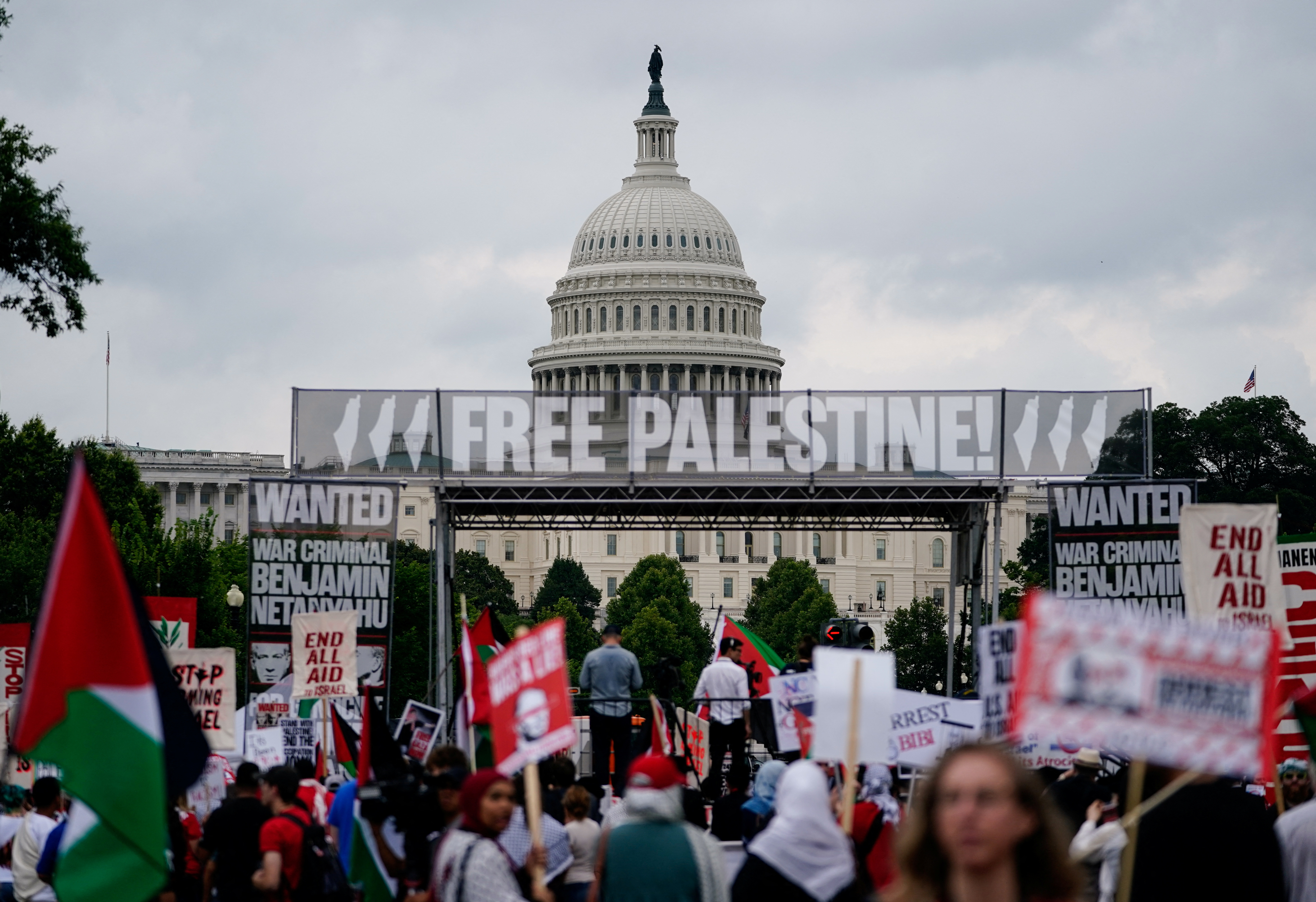 Protesters gather as Israeli PM Netanyahu addresses Congress in Washington