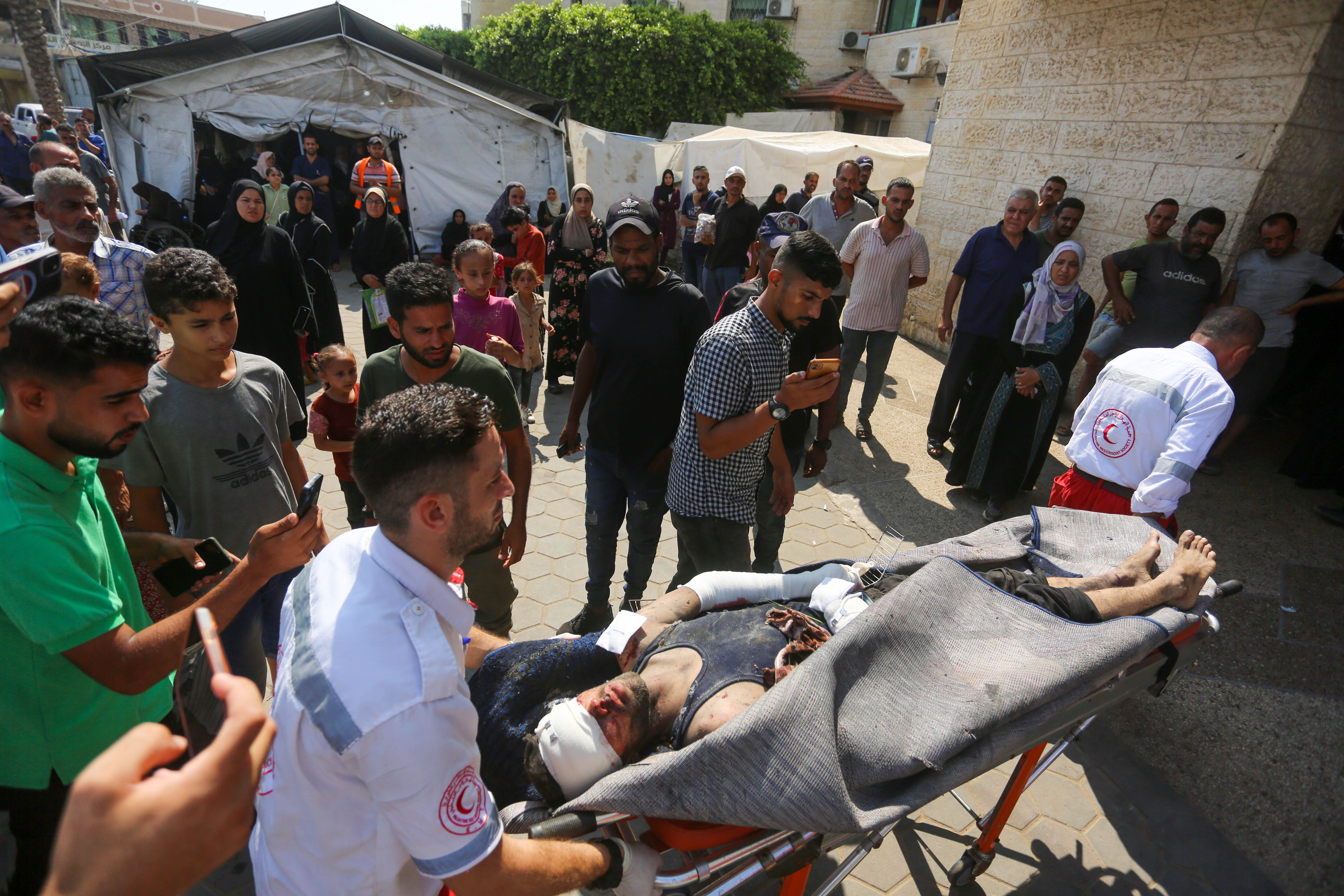 Palestinians flee eastern Khan Younis after Israel launches attacks