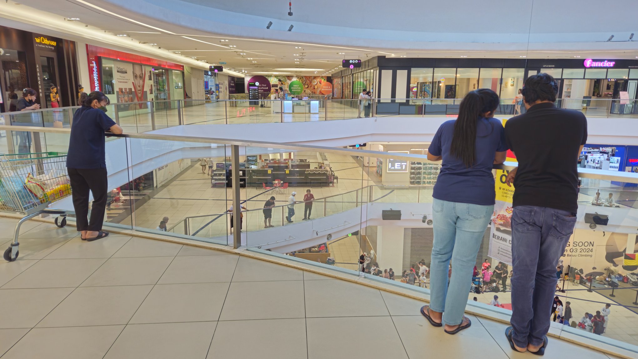 3 Damansara is among some 1,000 shopping complexes in Malaysia [Patrick Lee/Al Jazeera]