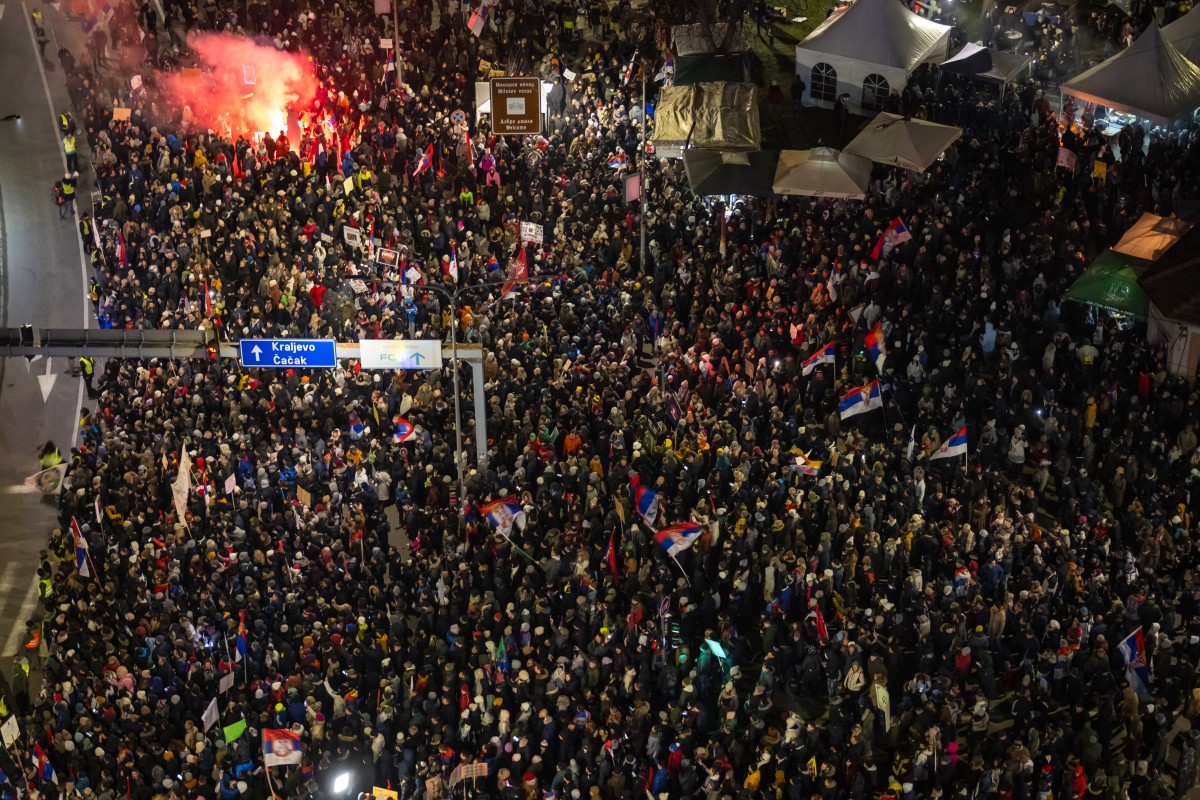 Thousands mark Serbian Statehood Day with anti-corruption protest
