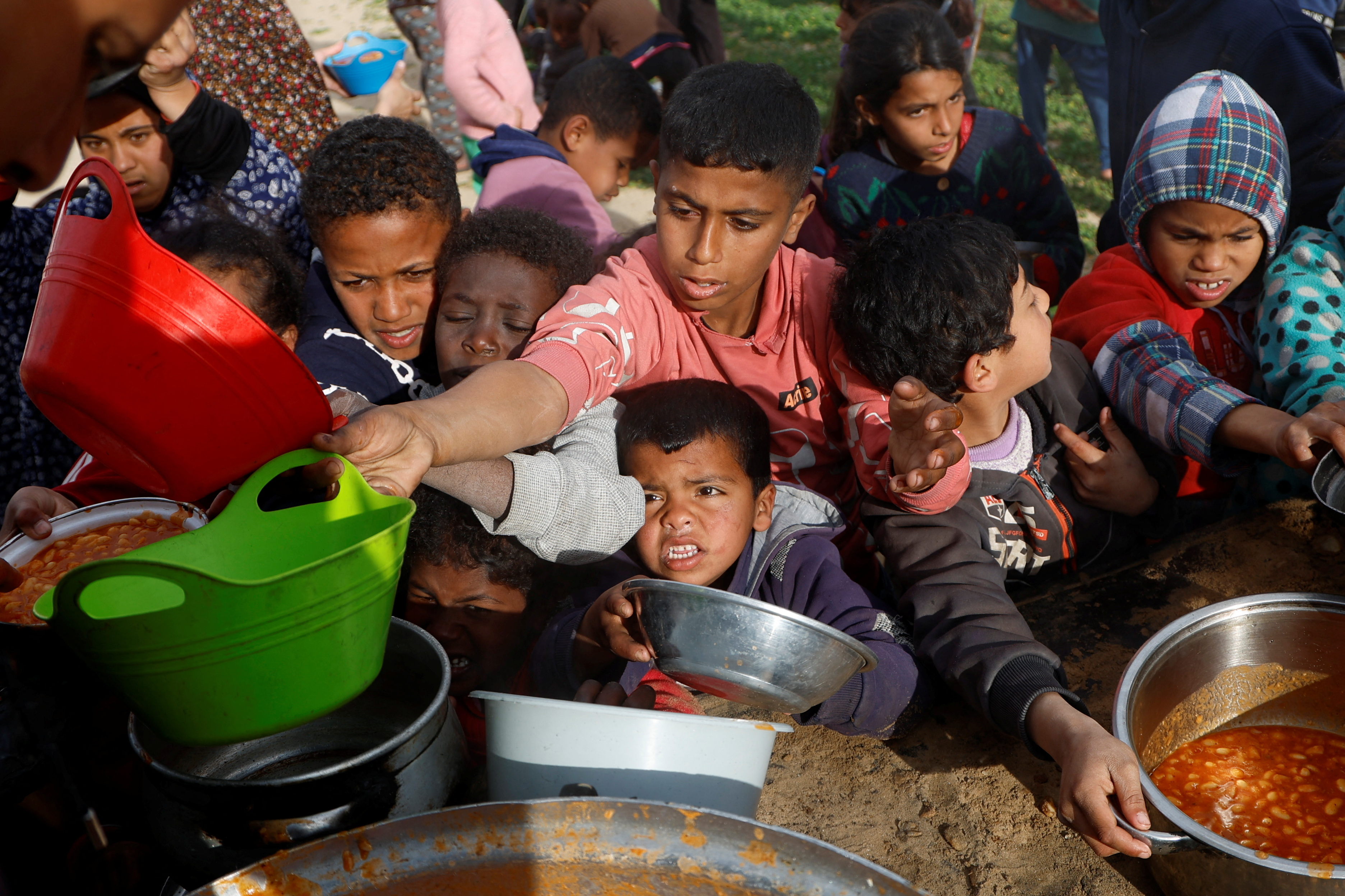 Gaza families break Ramadan fast amid ruins and resilience