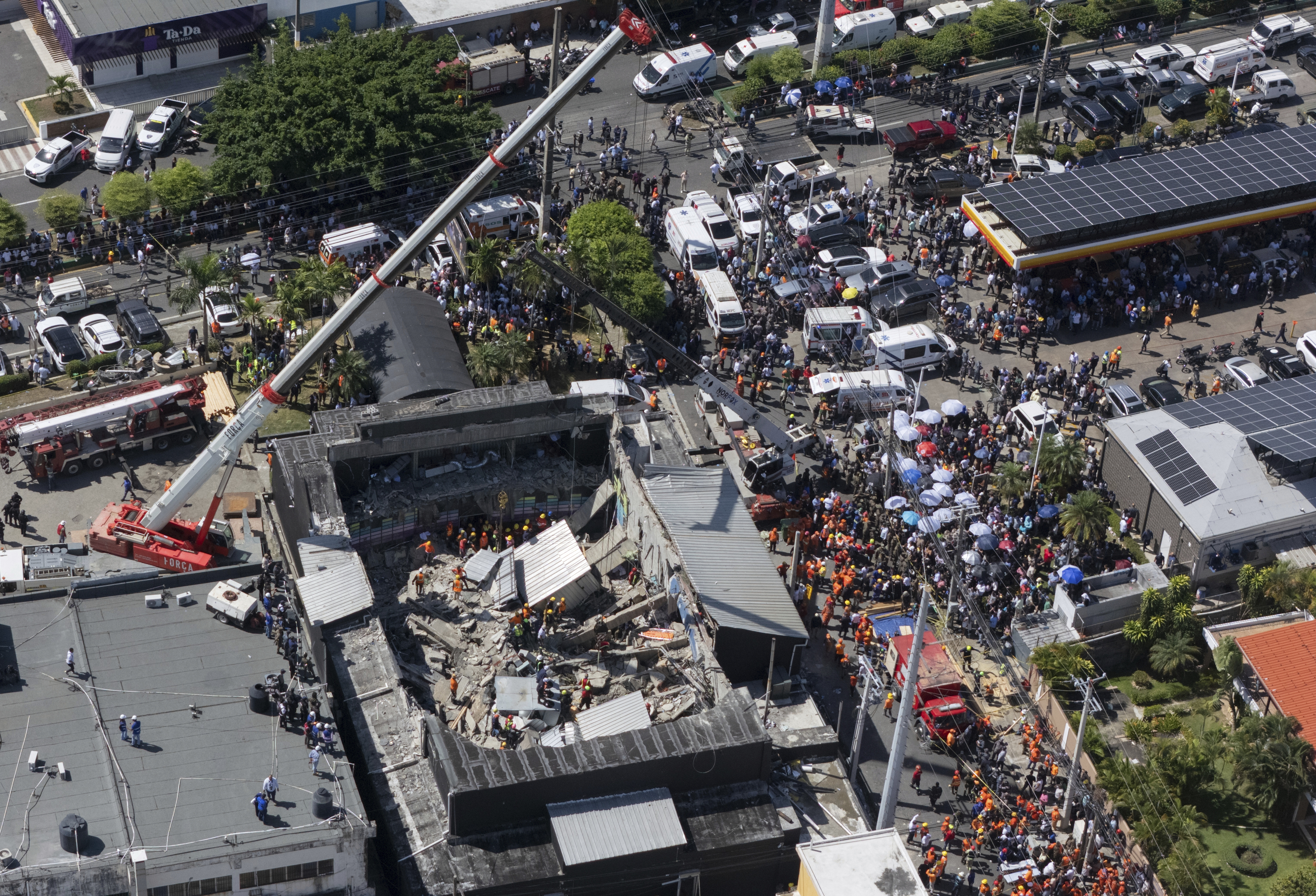 Rescuers race against time after fatal Dominican nightclub disaster