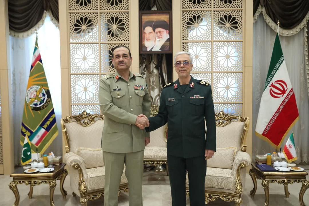Asim Munir meets Iranian General