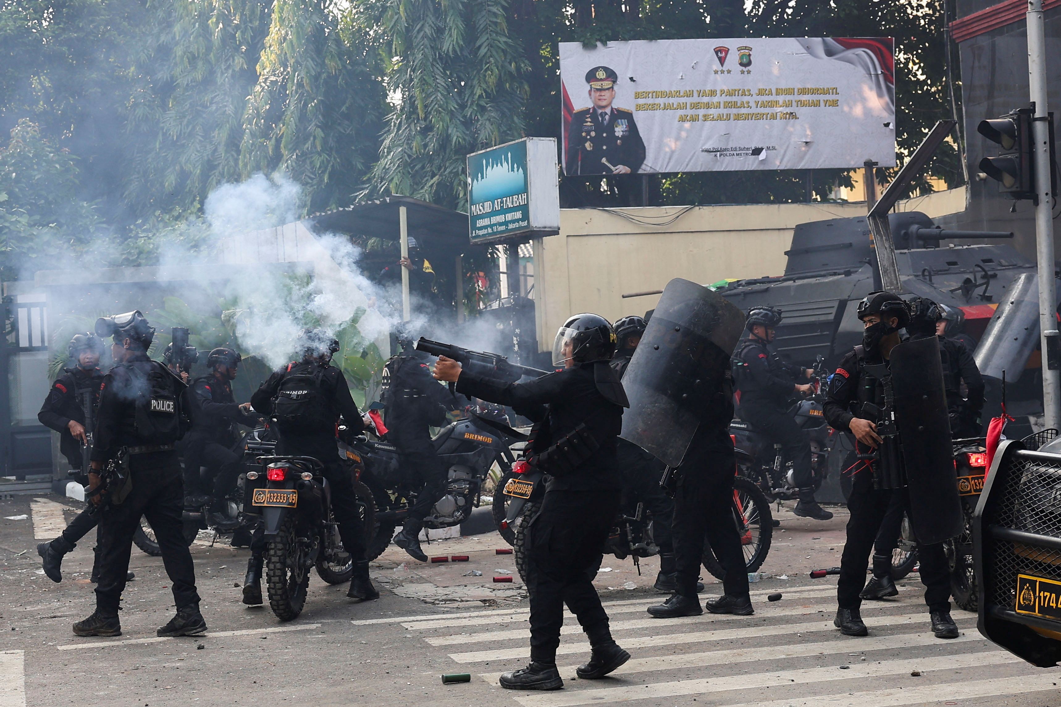 Indonesia protest blaze kills 3 as anger erupts over driver's death