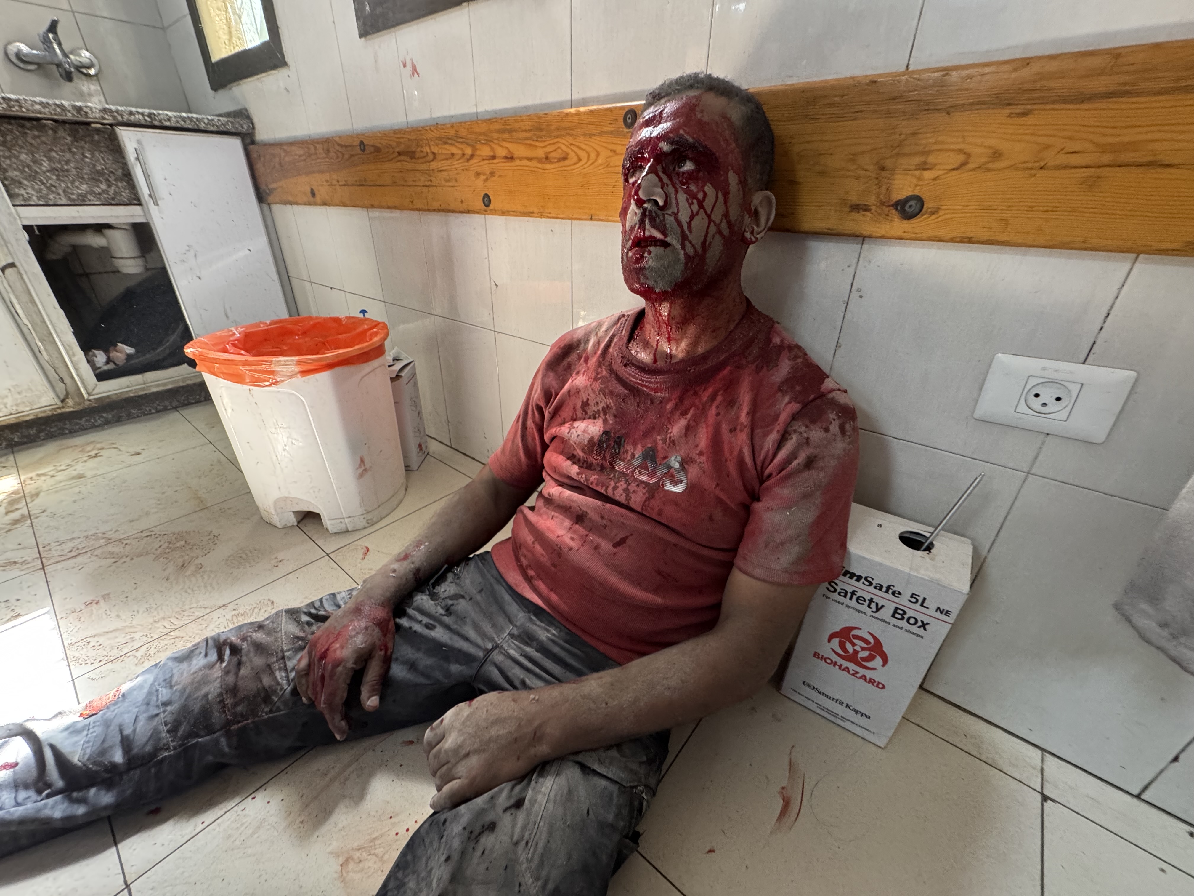 Israel bombs Nasser hospital in southern Gaza