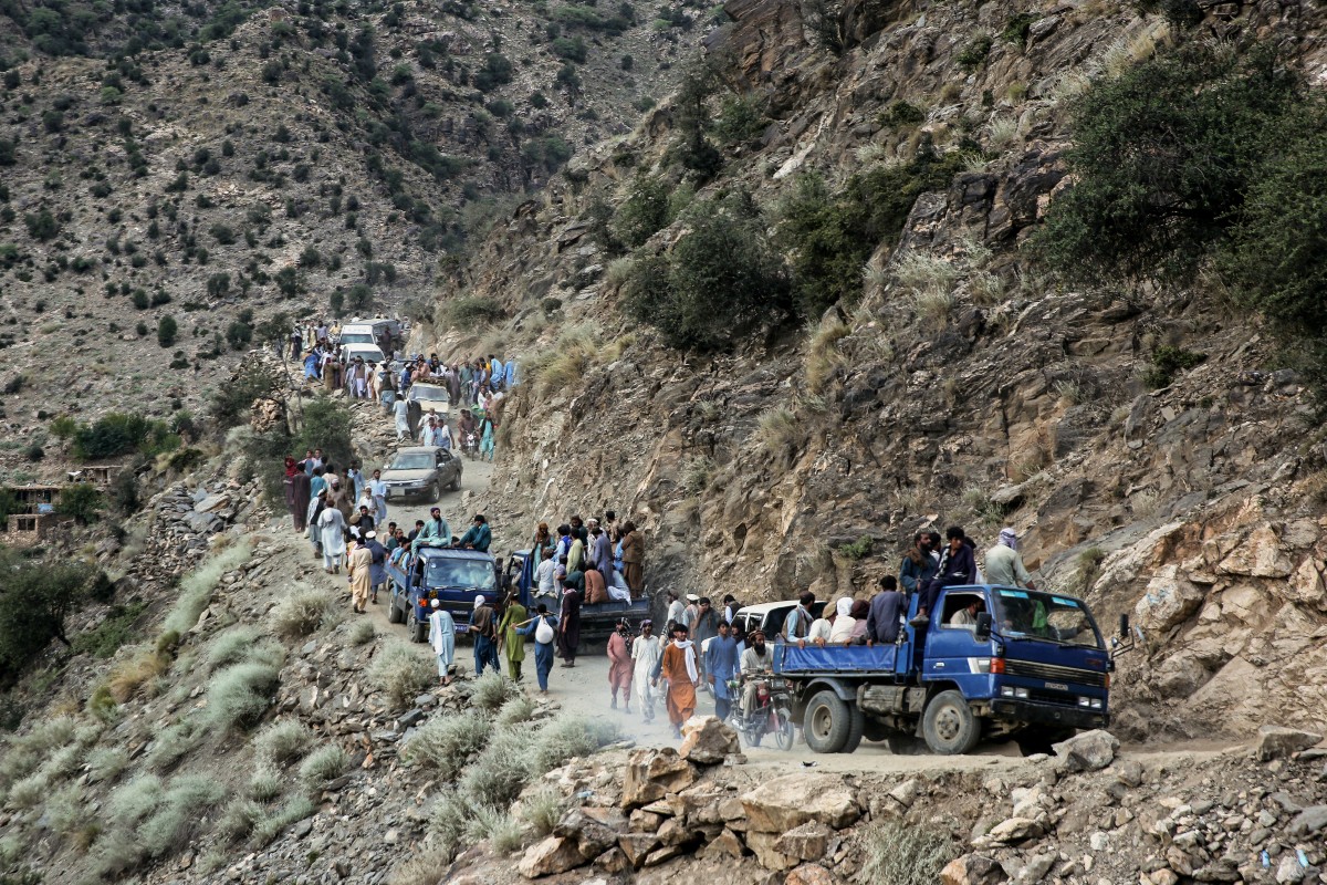 Afghanistan earthquake rescue teams battle to reach remote survivors