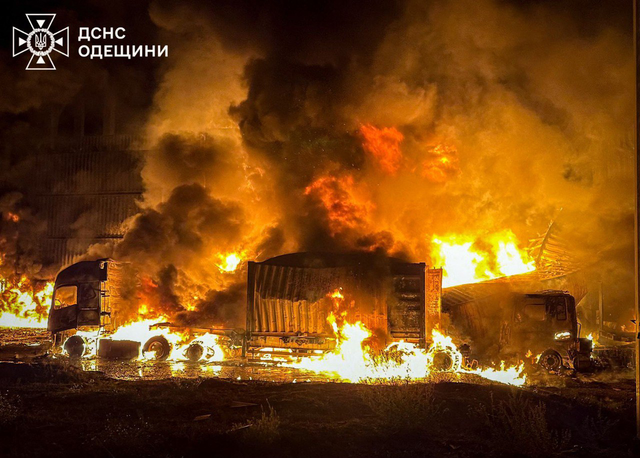 This handout photograph taken and released by the State Emergency Service of Ukraine on October 9, 2025, shows a fire at the site of a drone attack in the Odesa region, amid the Russian invasion of Ukraine. Ukraine's President Volodymyr Zelensky accused Russia of wanting to sow "chaos" in Ukraine by launching strikes on his country's energy grid and railway infrastructure, in comments published on October 9, 2025. His comments were released just hours after fresh Russian attacks damaged energy infrastructure in the southern Black Sea region of Odesa, where port facilities were also struck. (Photo by Handout / UKRAINIAN EMERGENCY SERVICE / AFP) / RESTRICTED TO EDITORIAL USE - MANDATORY CREDIT "AFP PHOTO / STATE EMERGENCY SERVICE OF UKRAINE" - NO MARKETING NO