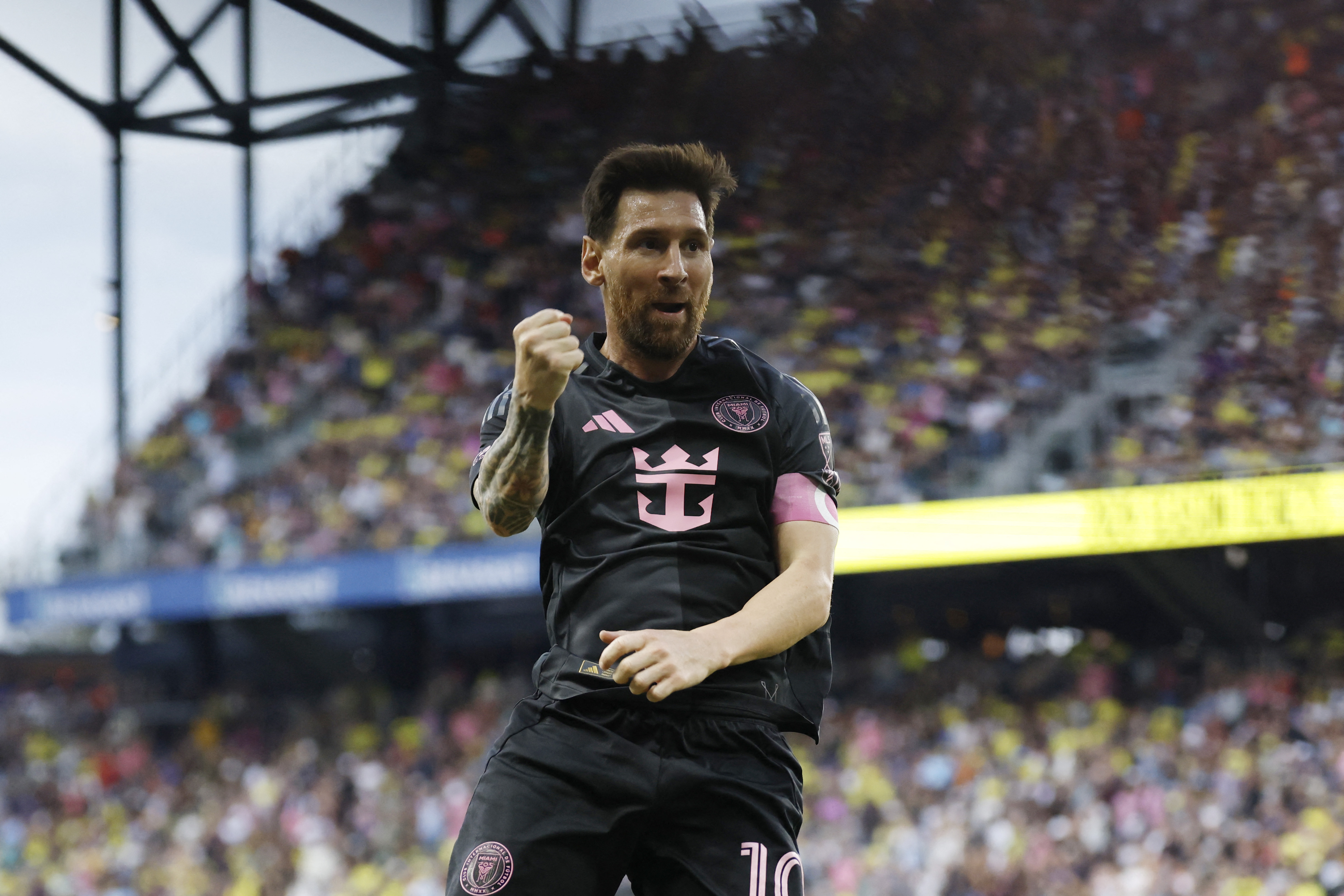 Lionel Messi in action.