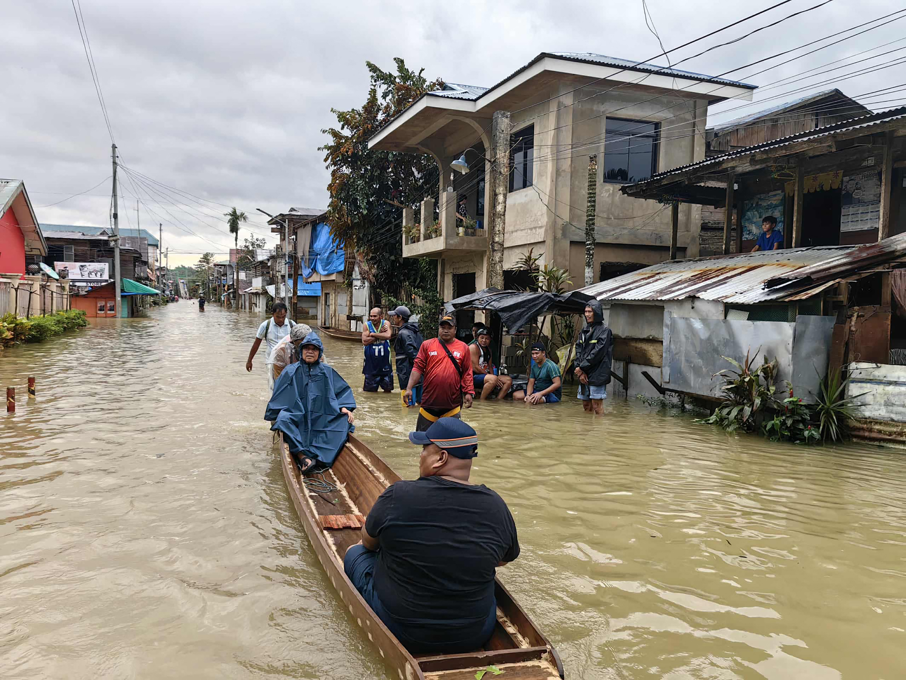 Philippines braces for catastrophic impact of super typhoon Fung-wong