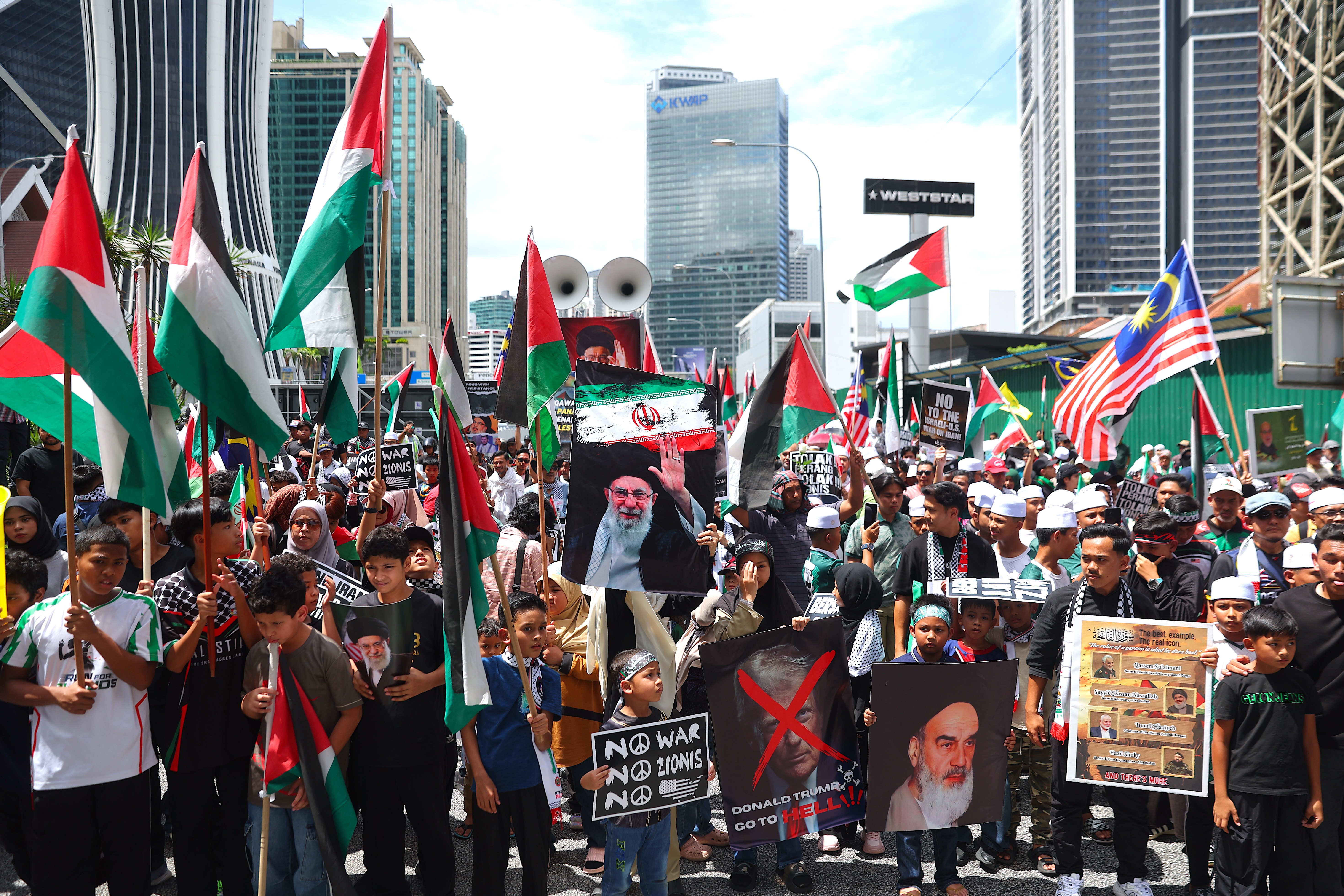 Thousands march for Palestine during Al-Quds Day demonstrations worldwide