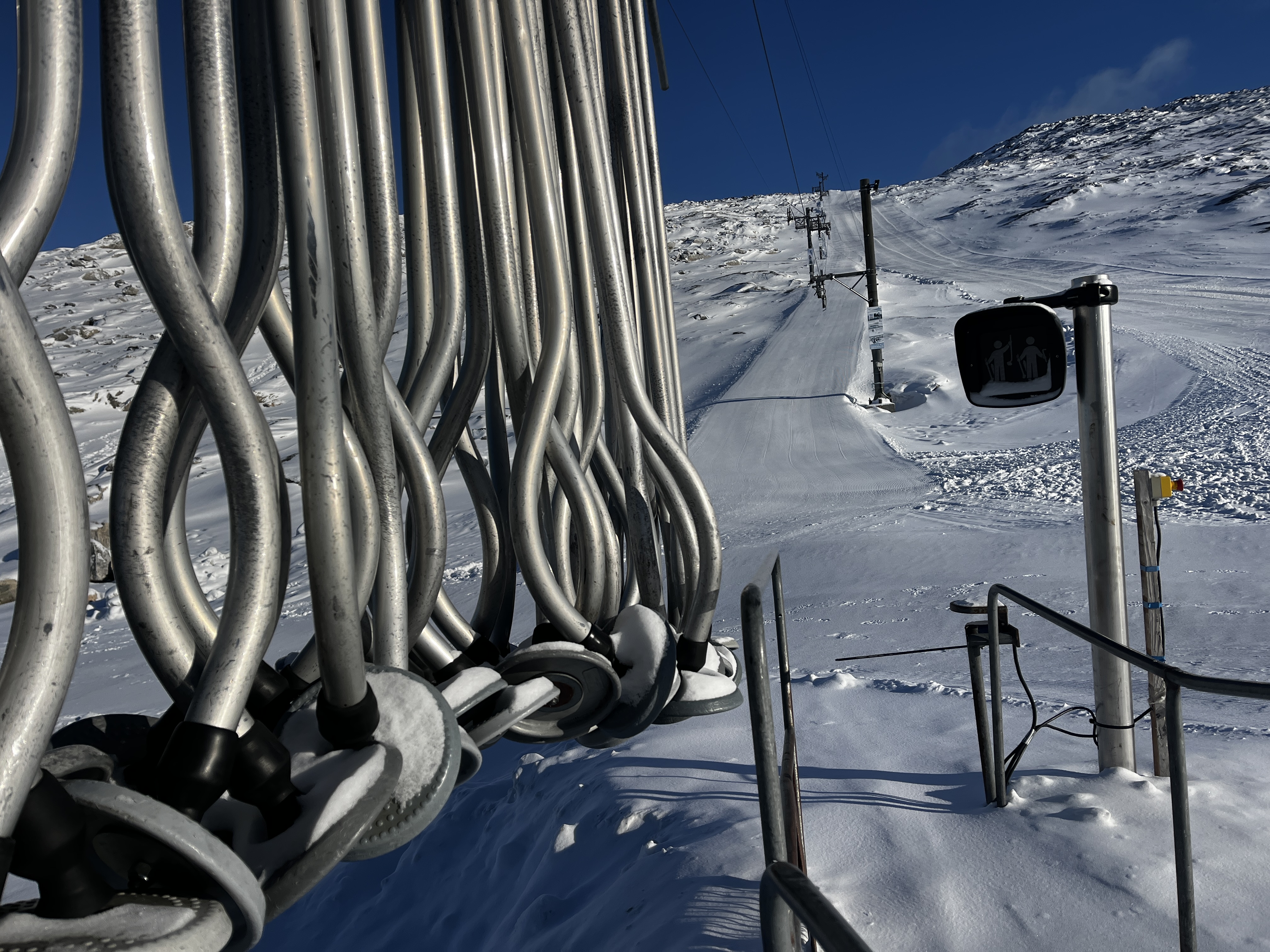 The slopes lack snow this year as Greenland sees record high temperatures this winter