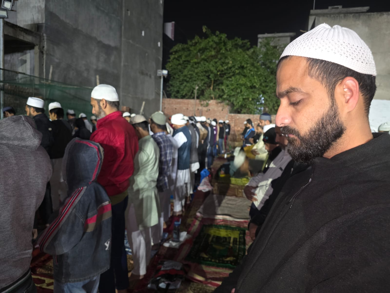 India Muslims prayers