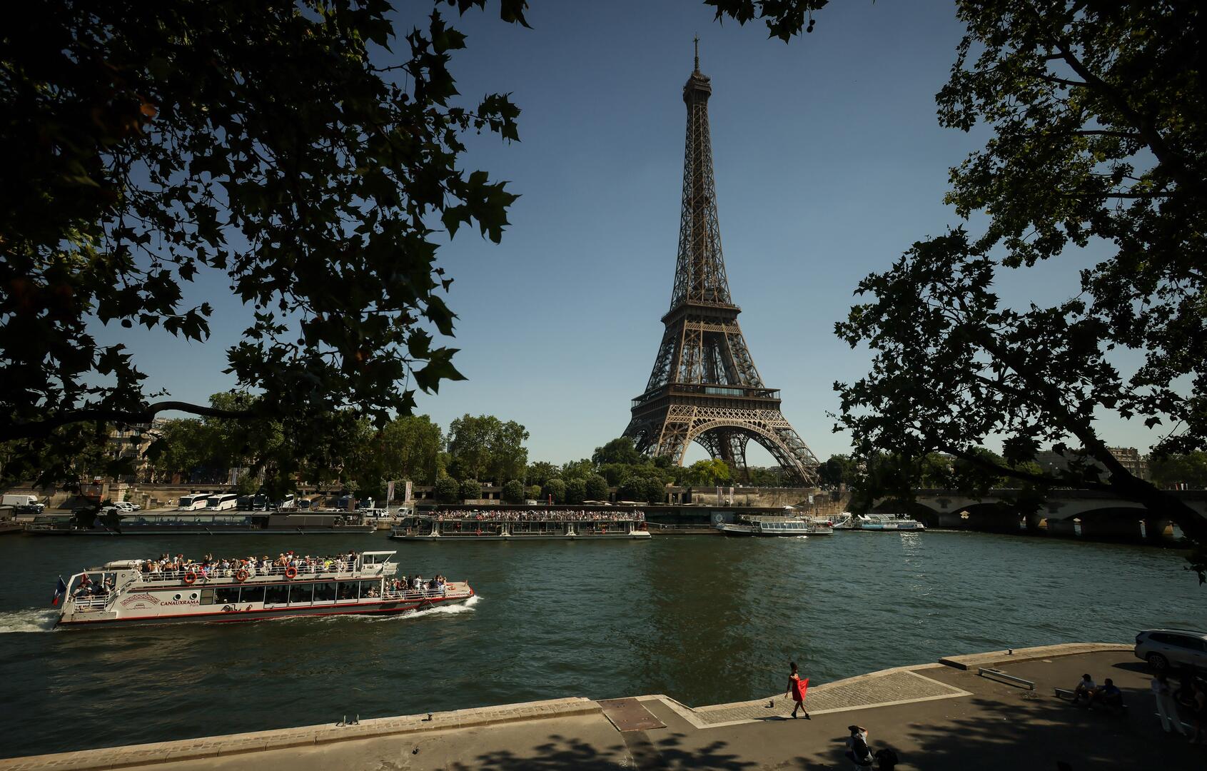 Parisians cooled off in the city’s Saint-Martin canal