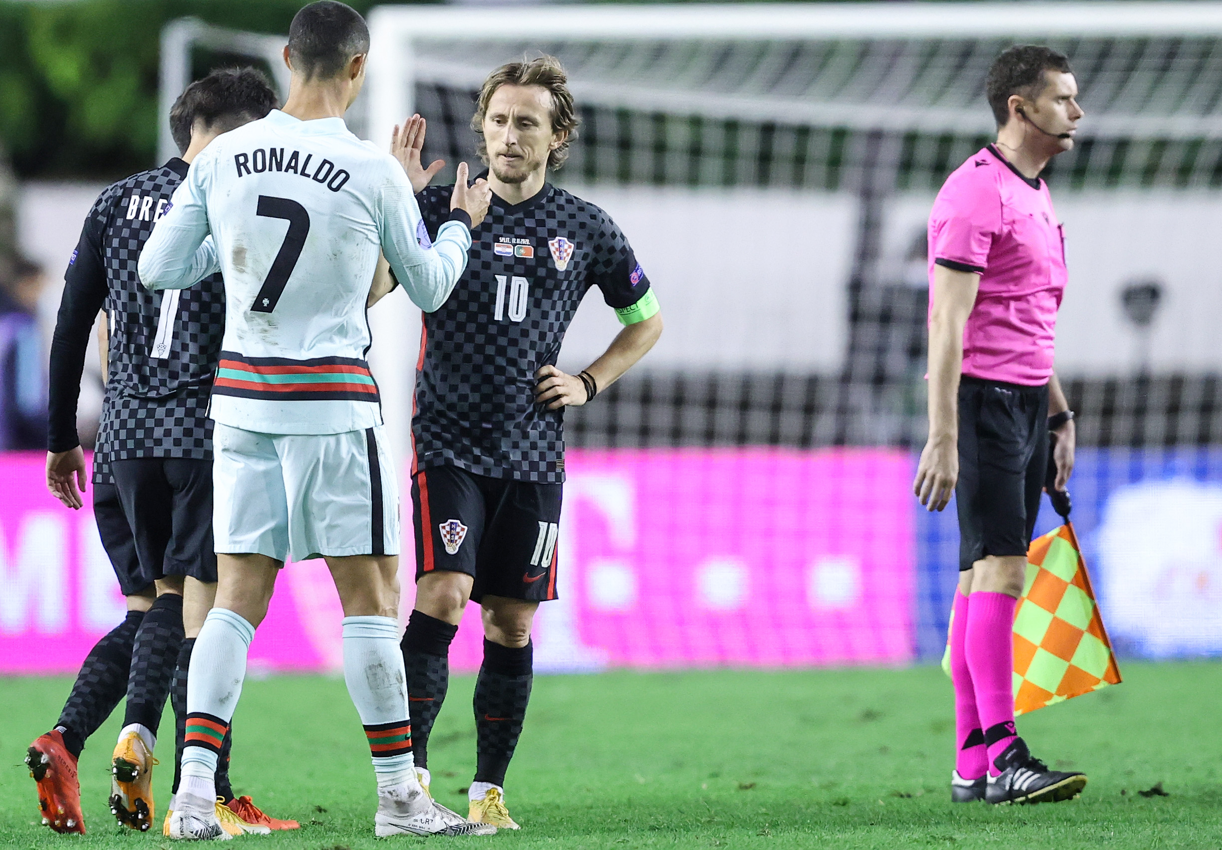 Luka Modric and Cristinao Ronaldo react.