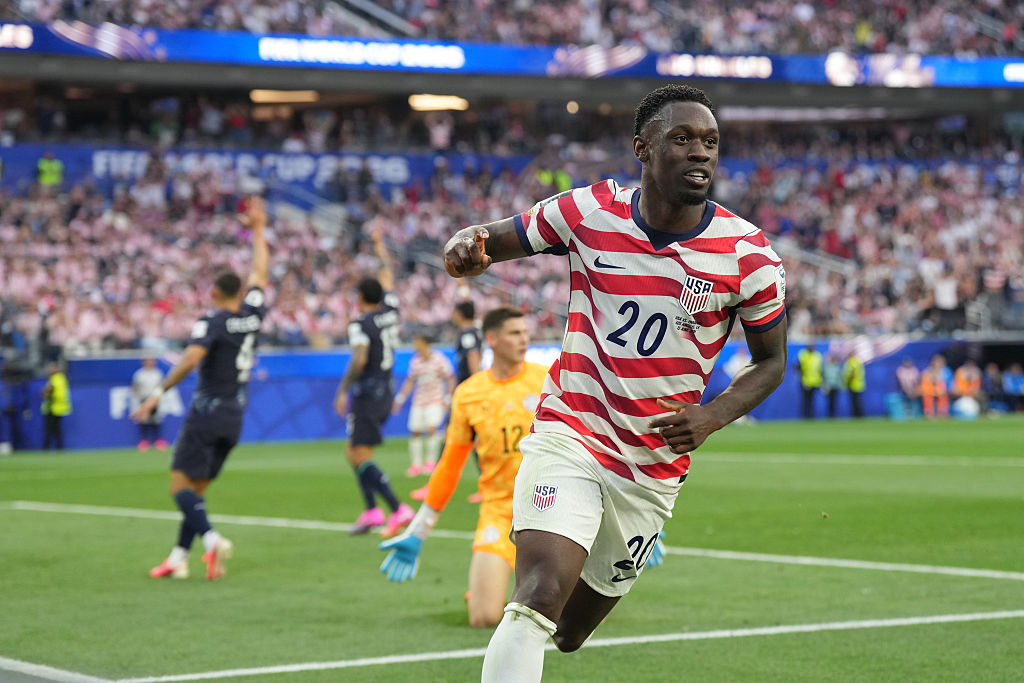 Folarin Balogun #20 of United States celebrates scoring during the first half against Paraguay