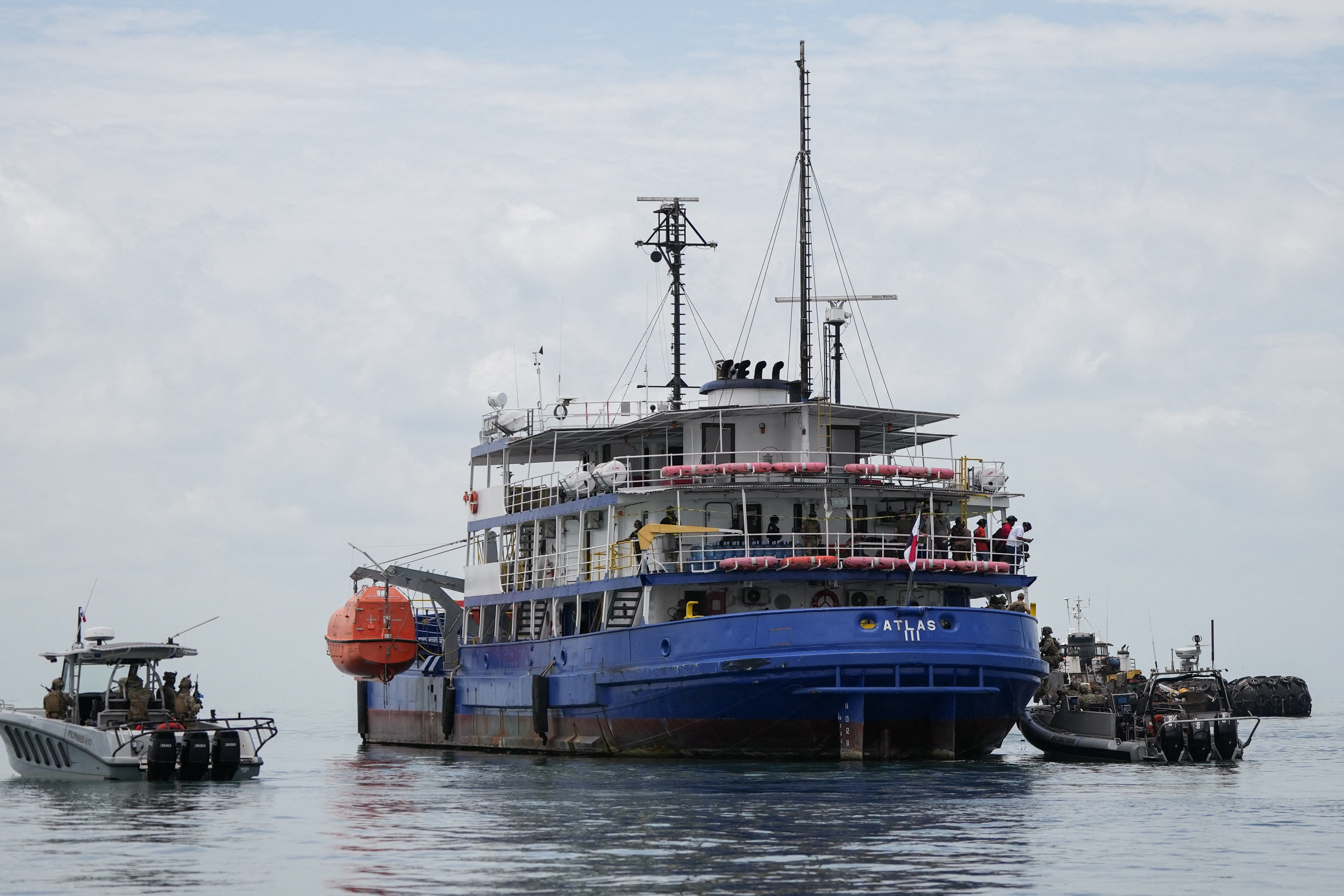 Vessels take part in a joint training exercise during Panamax 2026, a multinational exercise led by Panama and sponsored by U.S. Southern Command (SOUTHCOM), in Panama City, Panama, on August 7, 2026. [Enea Lebrun/Reuters]