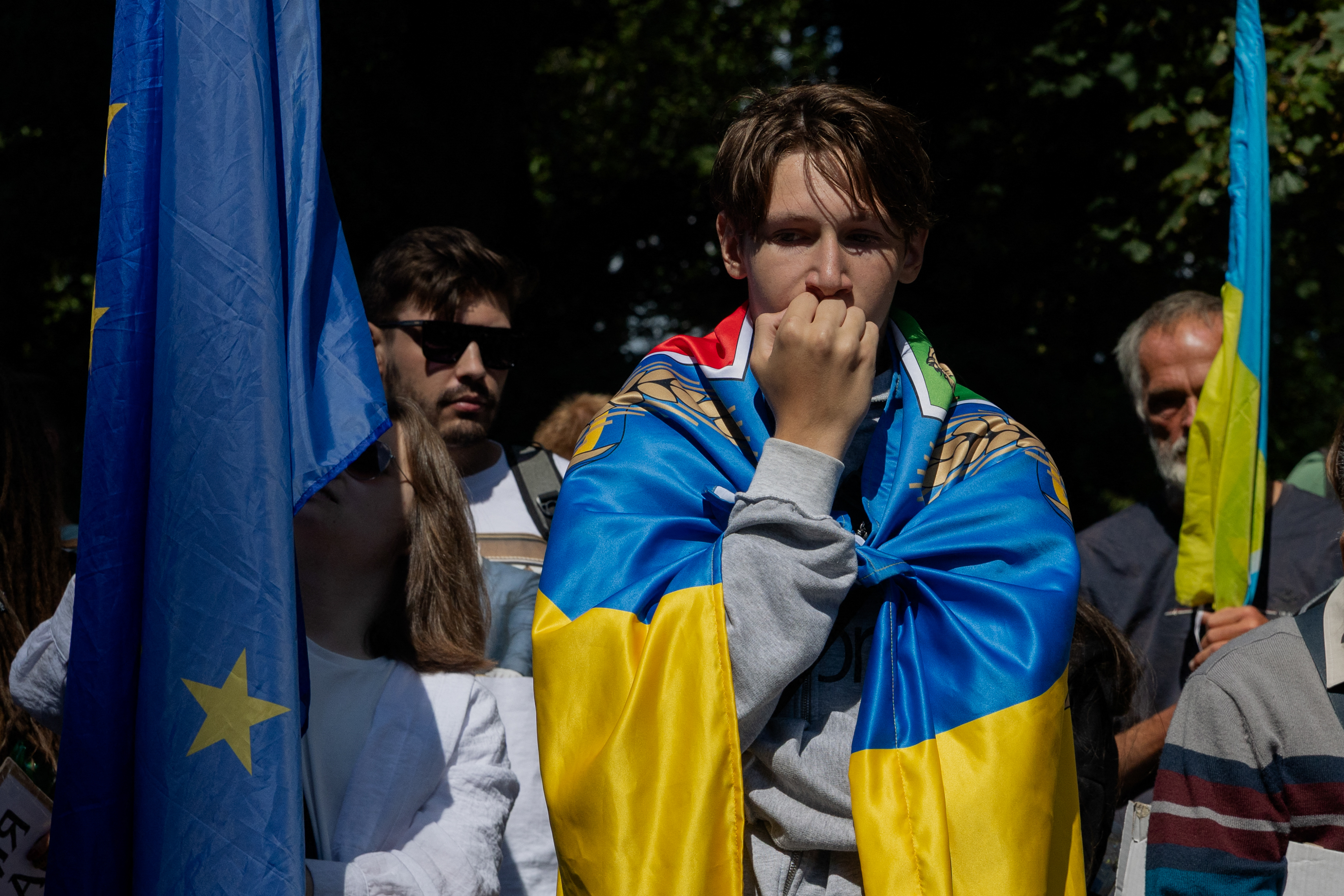 A protester reacts during a demonstration at the start of a parliamentary session on the appointment of Ukraine's new defense minister, in Kyiv on August 19, 2026, amid the Russian invasion of Ukraine.
